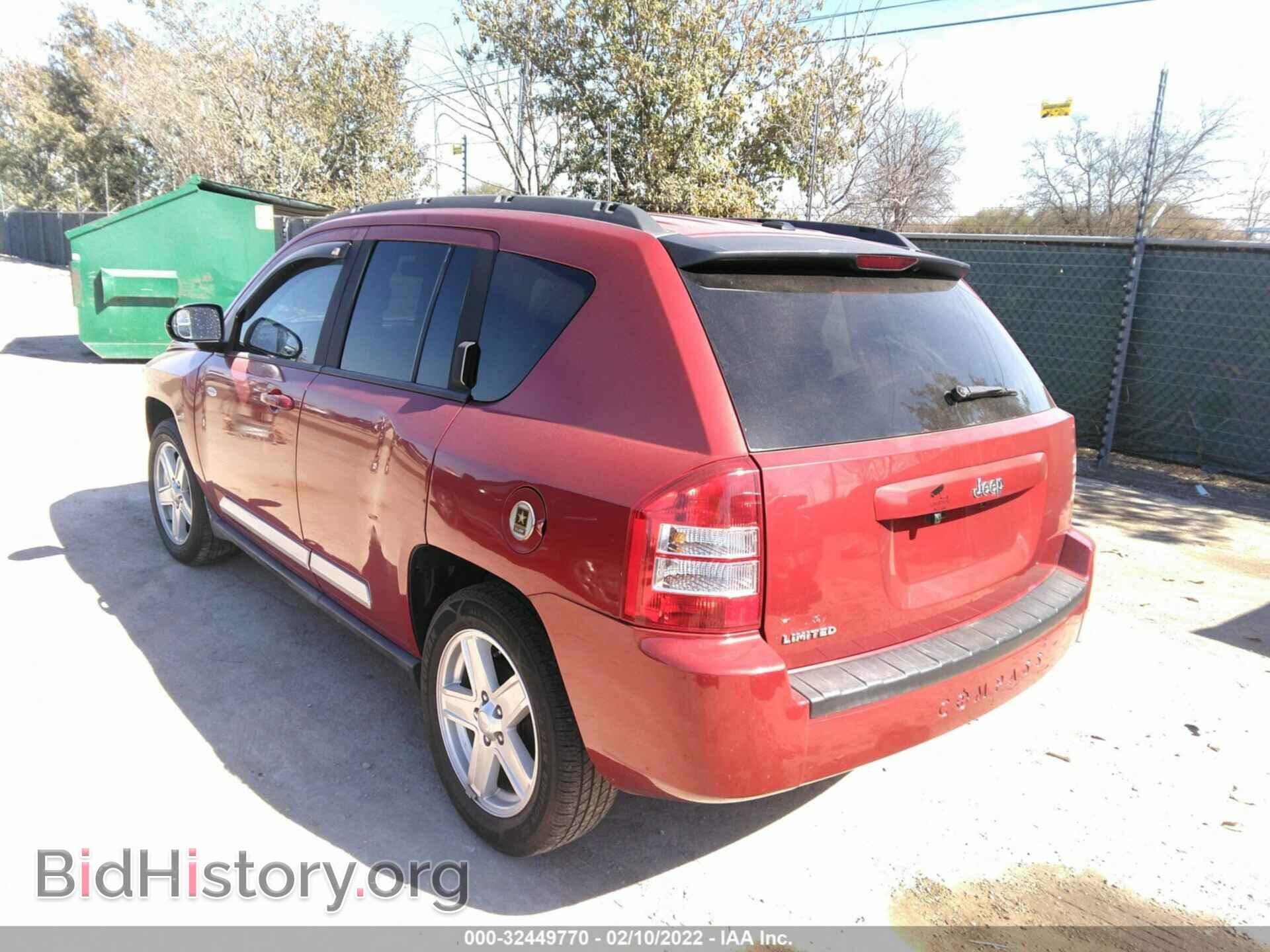 2010 JEEP COMPASS - VIN: 1J4NT1FA6AD621265 - Photo 3