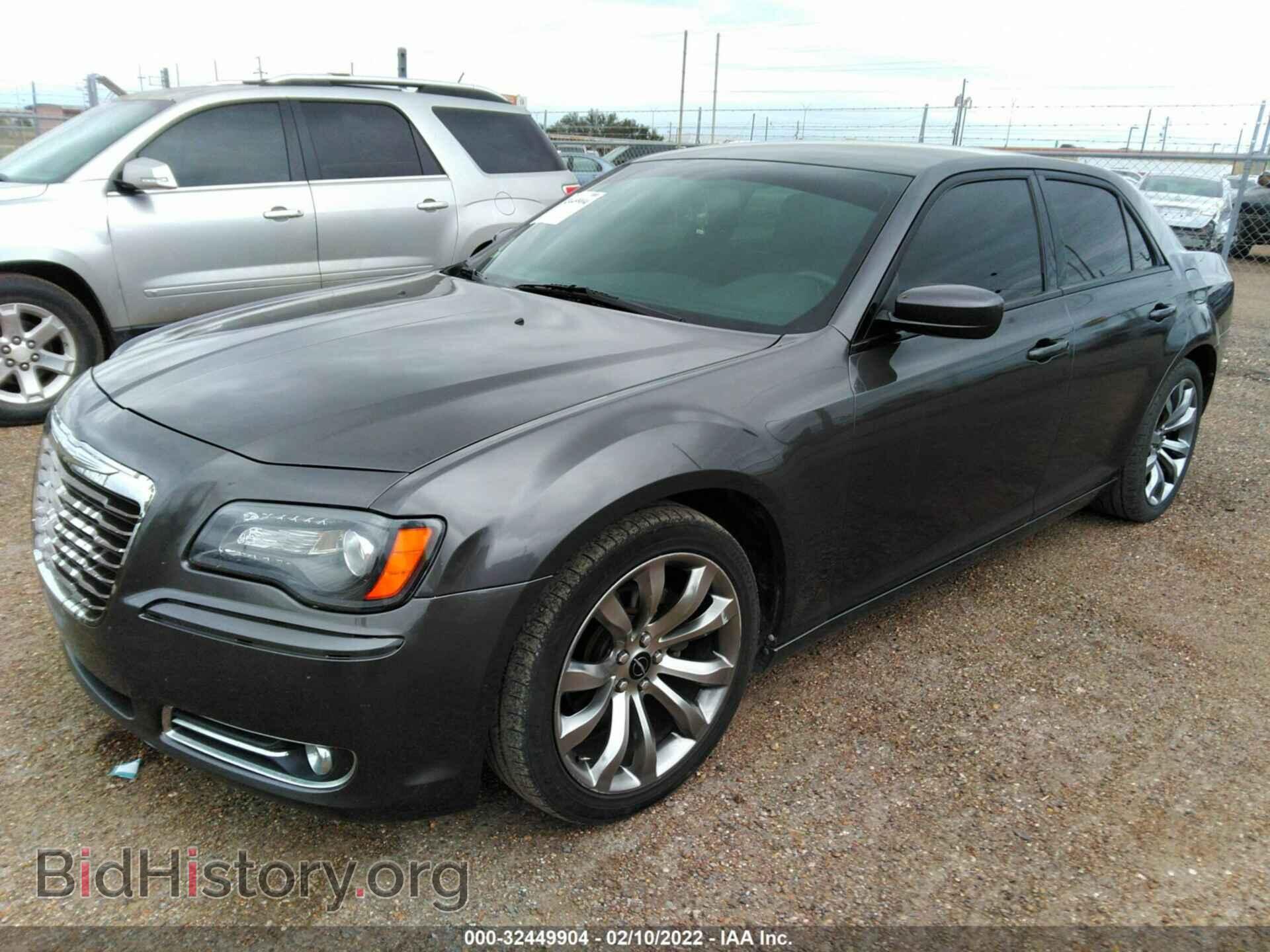 2014 CHRYSLER 300 - VIN: 2C3CCABG2EH309562 - Фото 2