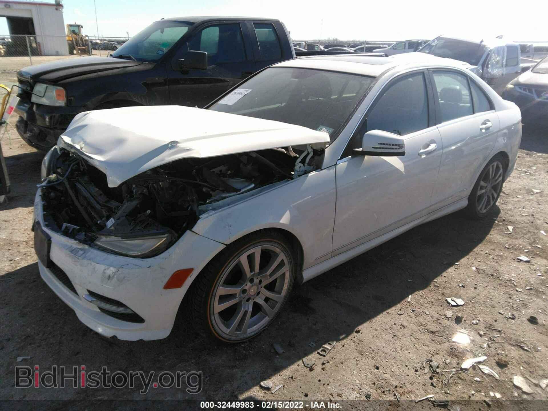 2011 MERCEDES-BENZ C-CLASS - VIN: WDDGF5EBXBF651095 - Фото 2