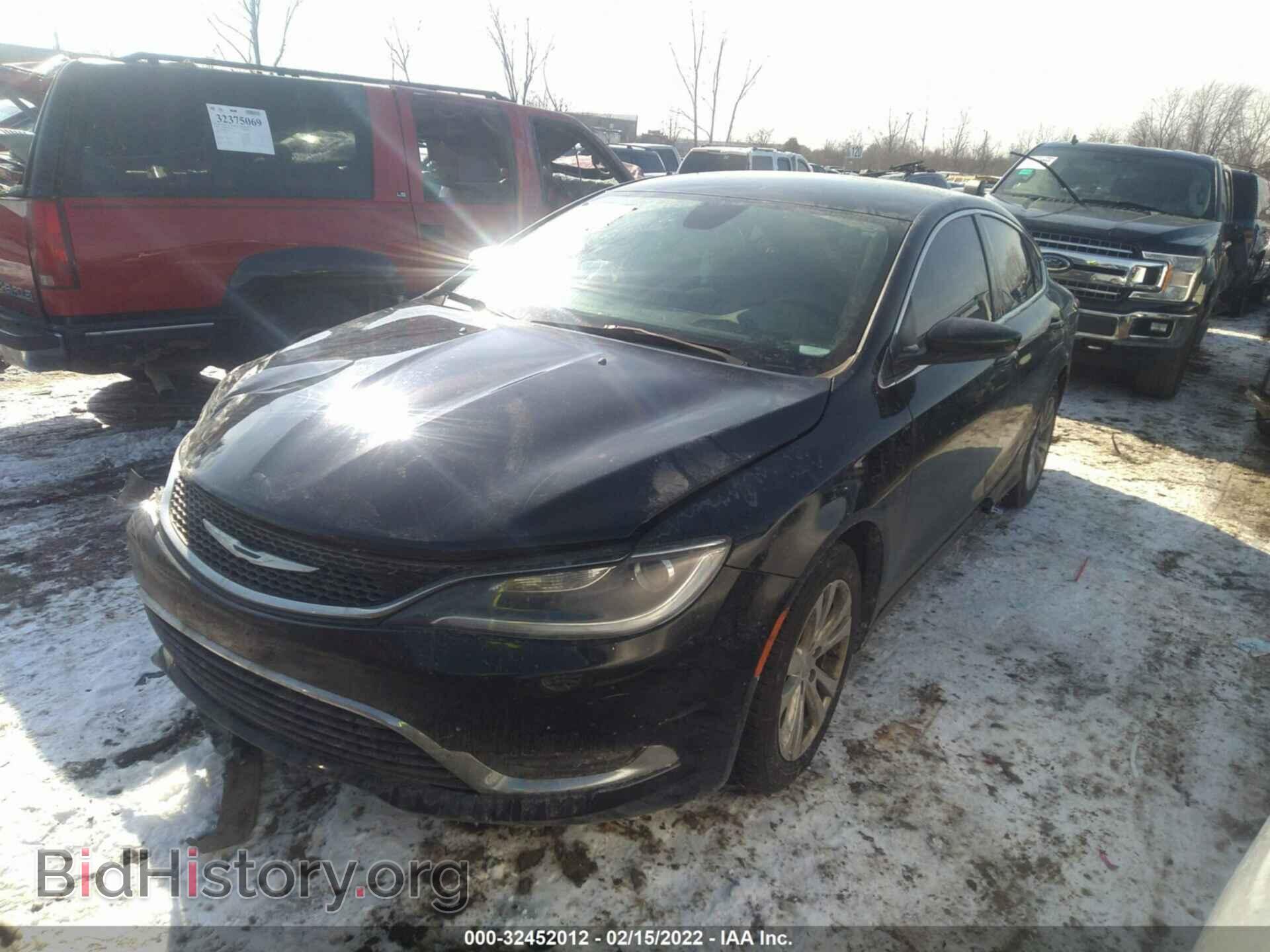 2015 CHRYSLER 200 - VIN: 1C3CCCAB0FN642403 - Фото 2