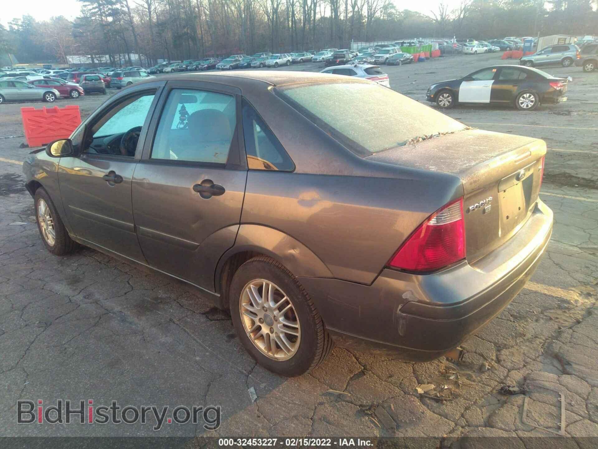 2006 FORD FOCUS - VIN: 1FAFP34N46W111353 - Фото 3