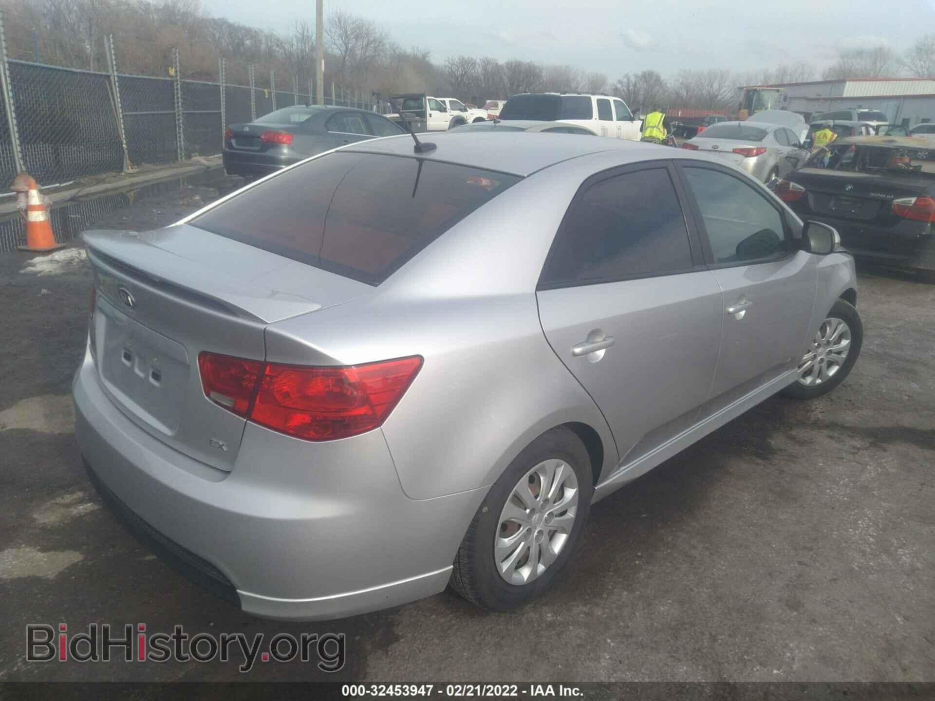 2012 KIA FORTE - VIN: KNAFU4A21C5628966 - Фото 4