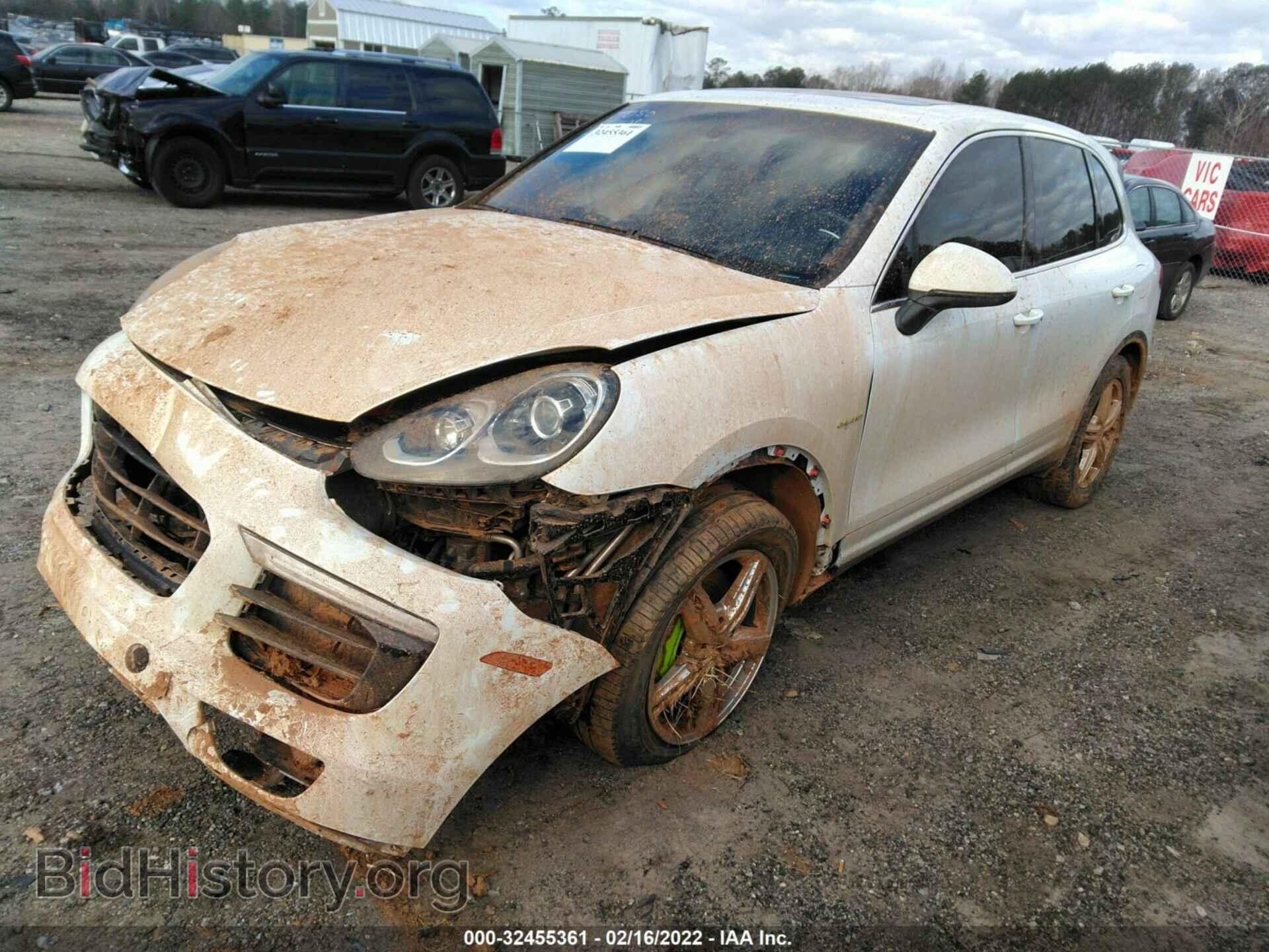 2016 PORSCHE CAYENNE - VIN: WP1AE2A20GLA62135 - Фото 2