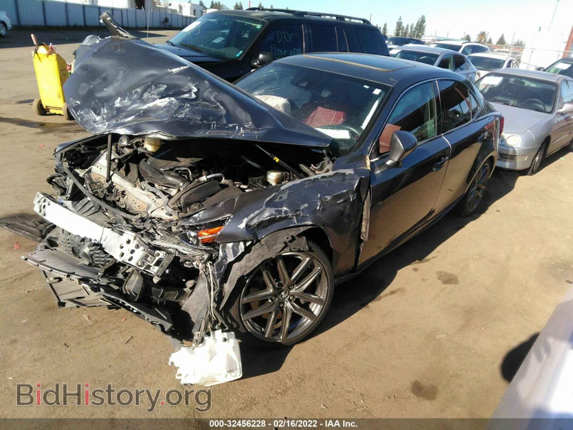 2017 LEXUS IS - VIN: JTHBA1D2XH5048108 - Фото 2