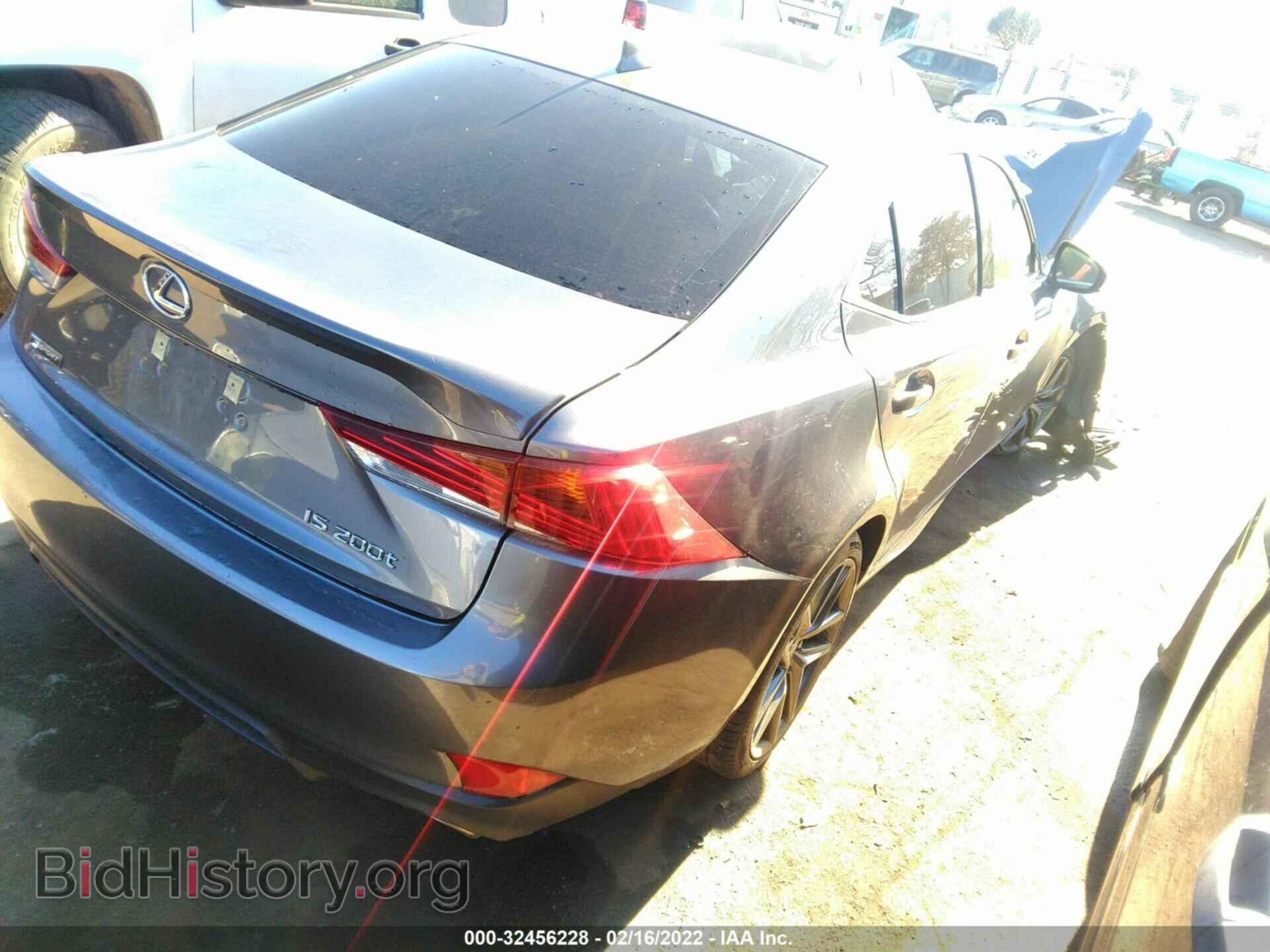 2017 LEXUS IS - VIN: JTHBA1D2XH5048108 - Фото 4