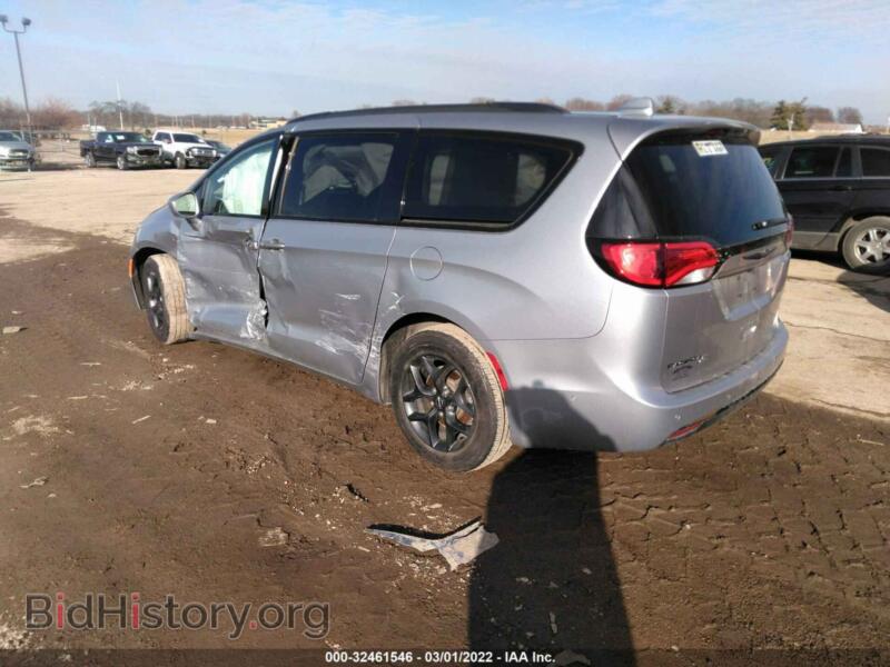 2020 Chrysler PACIFICA (VIN 2C4RC1EG0LR149660) — photo 3 of 11