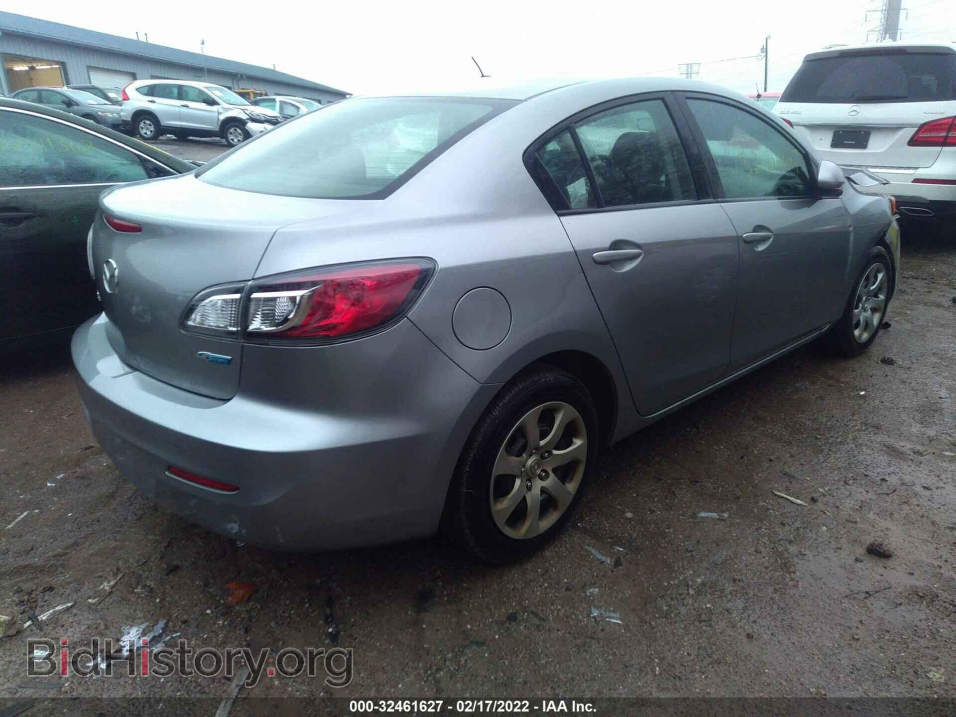2013 MAZDA MAZDA3 - VIN: JM1BL1UP5D1823357 - Фото 4