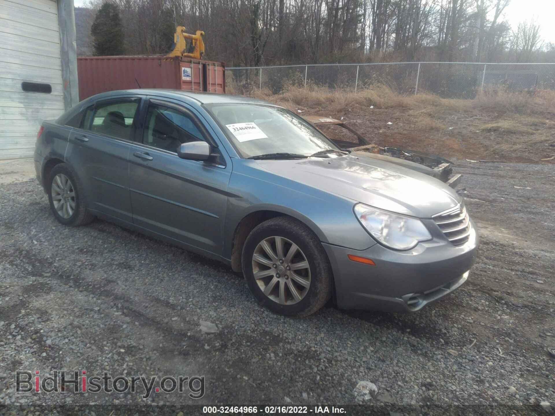 Photo 1C3CC5FDXAN196985 - CHRYSLER SEBRING 2010