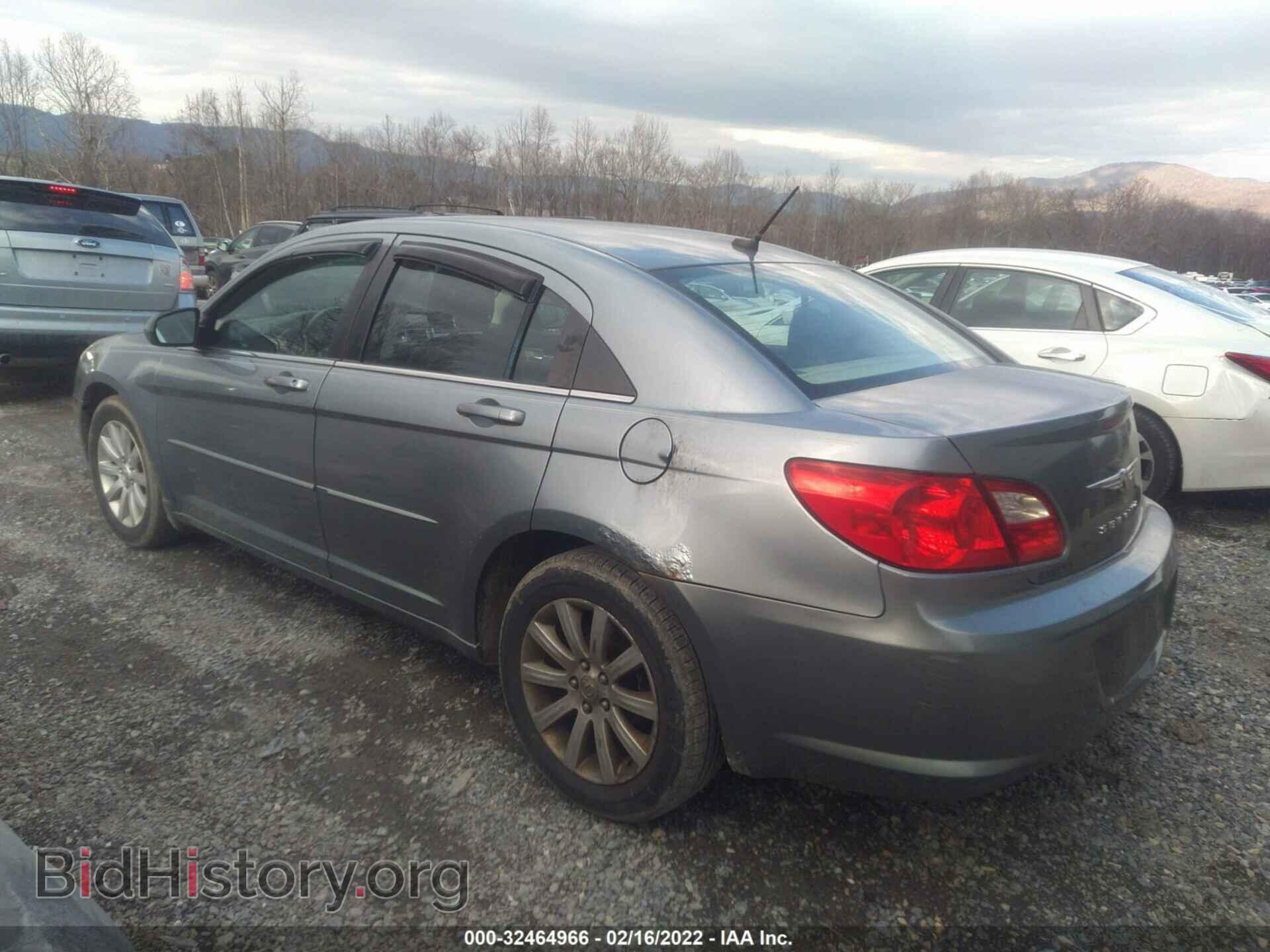2010 CHRYSLER SEBRING - VIN: 1C3CC5FDXAN196985 - Фото 3