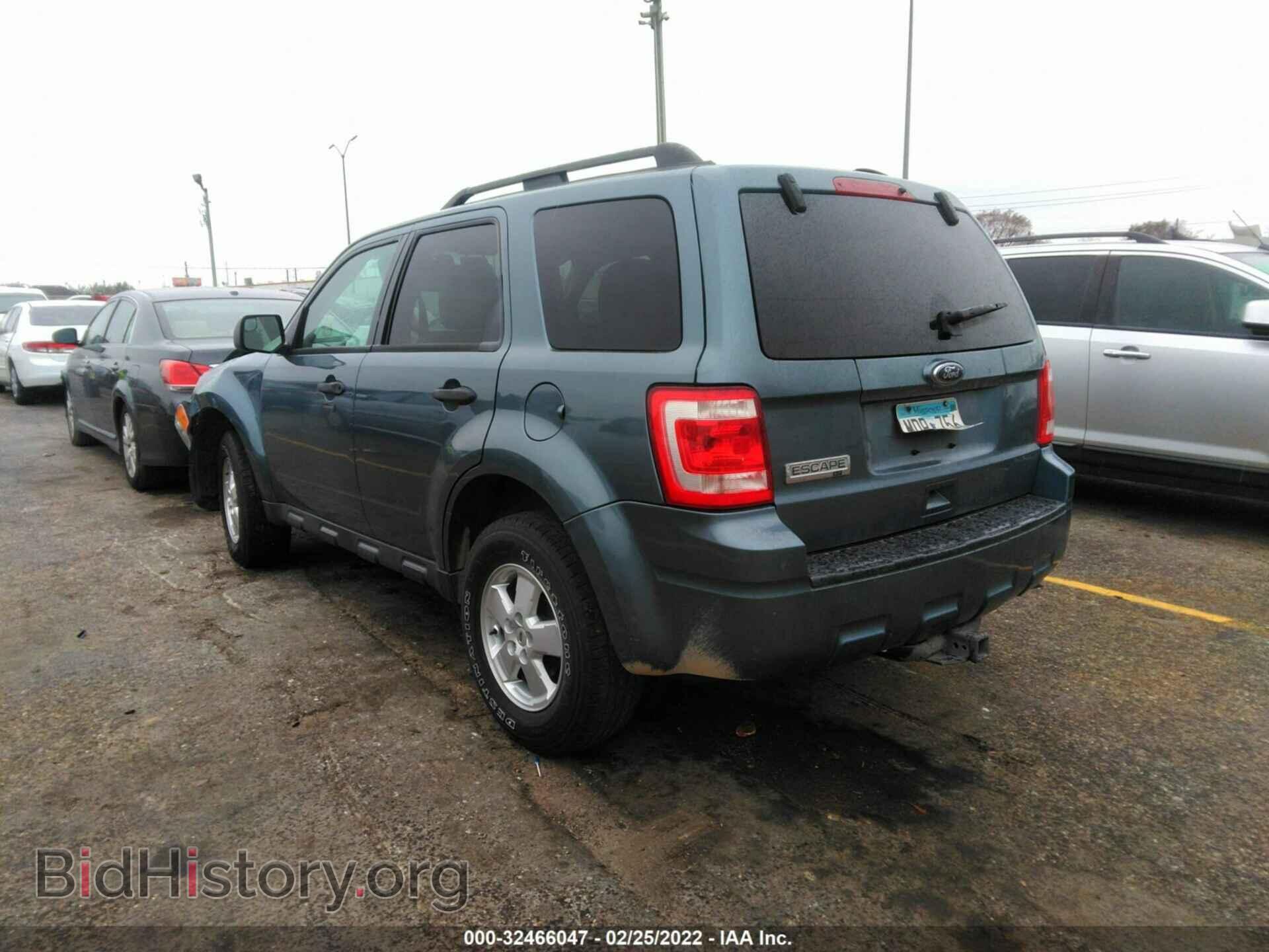 2010 FORD ESCAPE - VIN: 1FMCU0D76AKD28159 - Фото 3