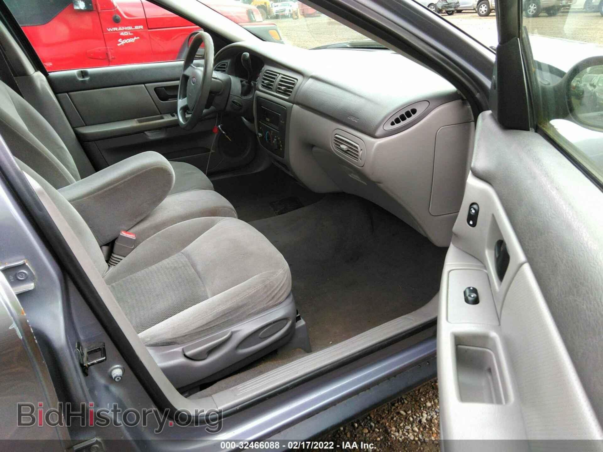 2006 FORD TAURUS - VIN: 1FAFP53U76A211562 - Фото 5