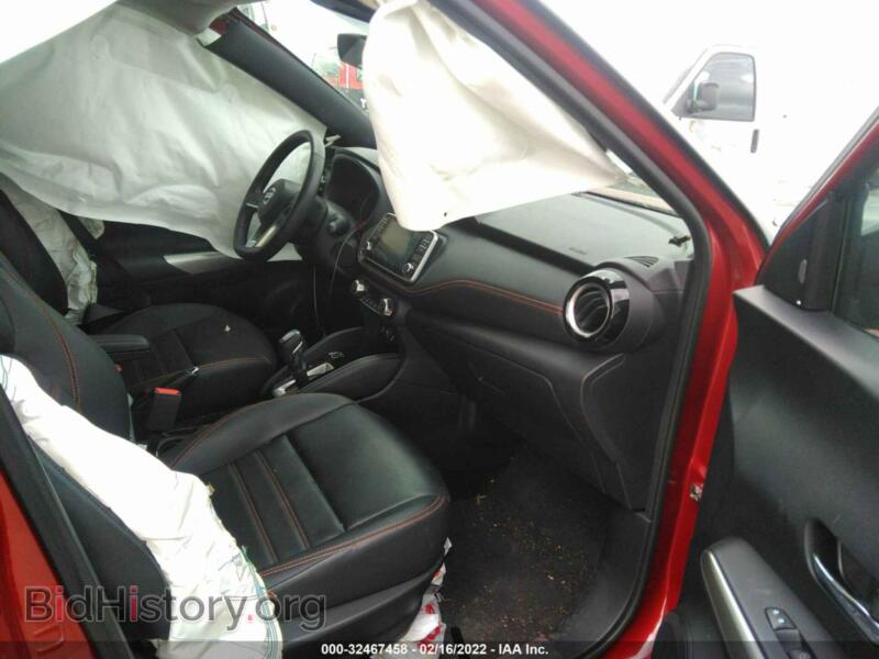 2020 Nissan KICKS (VIN 3N1CP5DV2LL496571) — фото 5 из 11