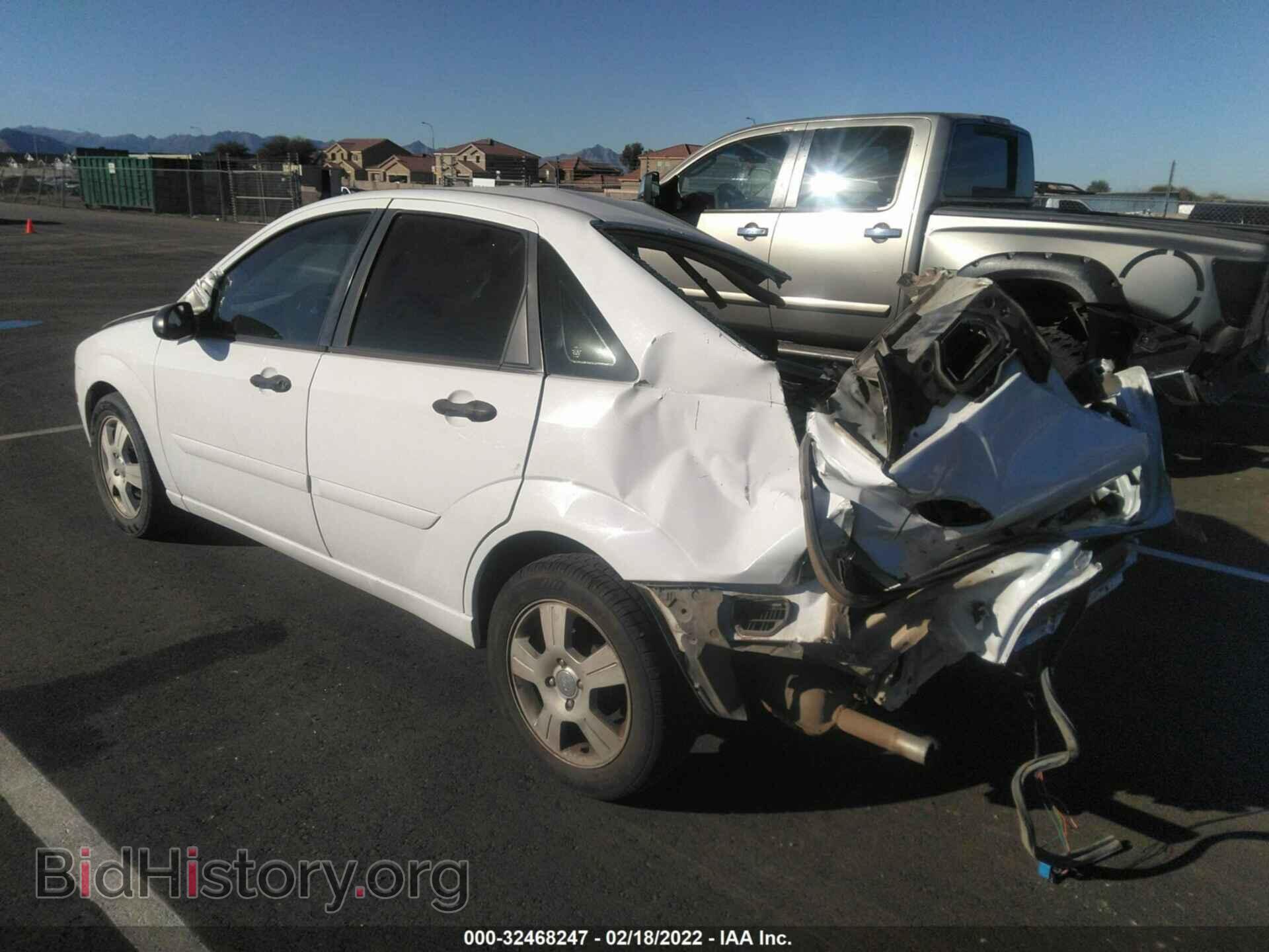 2006 FORD FOCUS - VIN: 1FAHP34N56W122998 - Фото 3