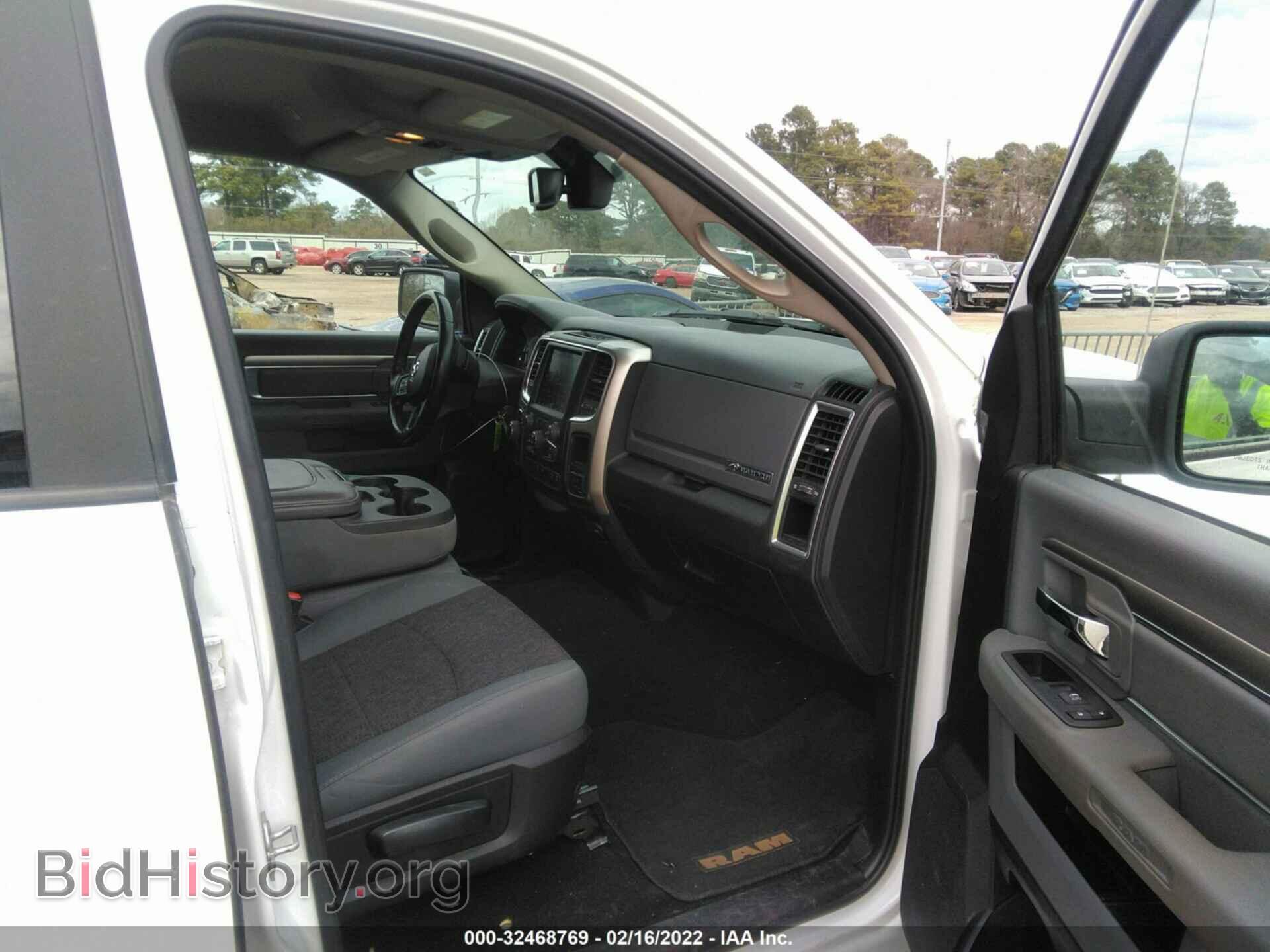 2019 RAM 1500 CLASSIC - VIN: 1C6RR7LT2KS687993 - Фото 5