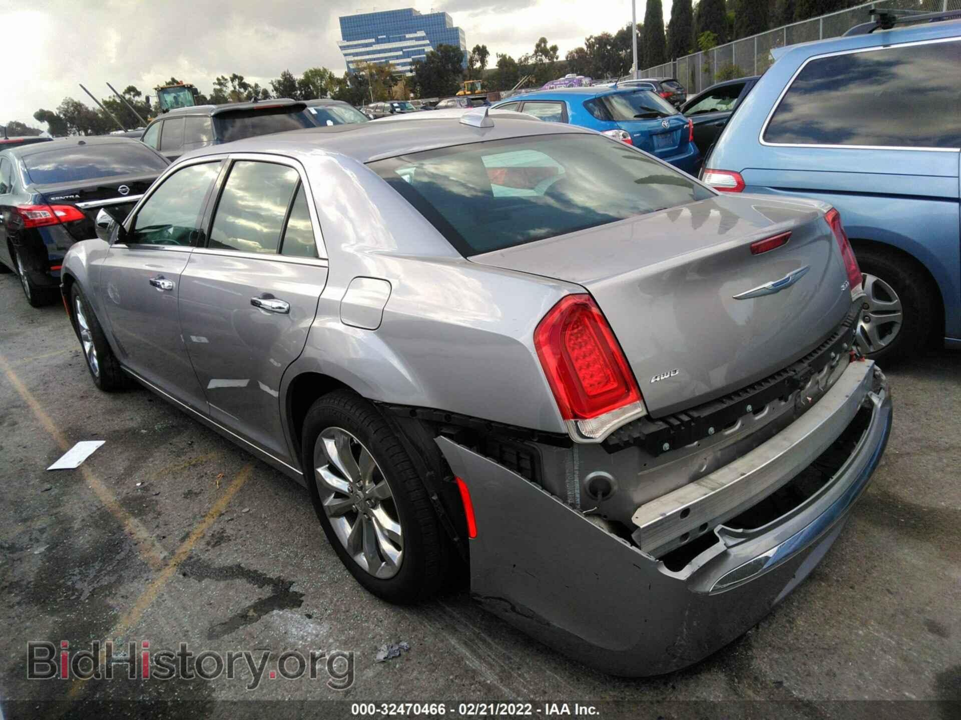 2018 CHRYSLER 300 - VIN: 2C3CCAKG1JH268982 - Фото 3