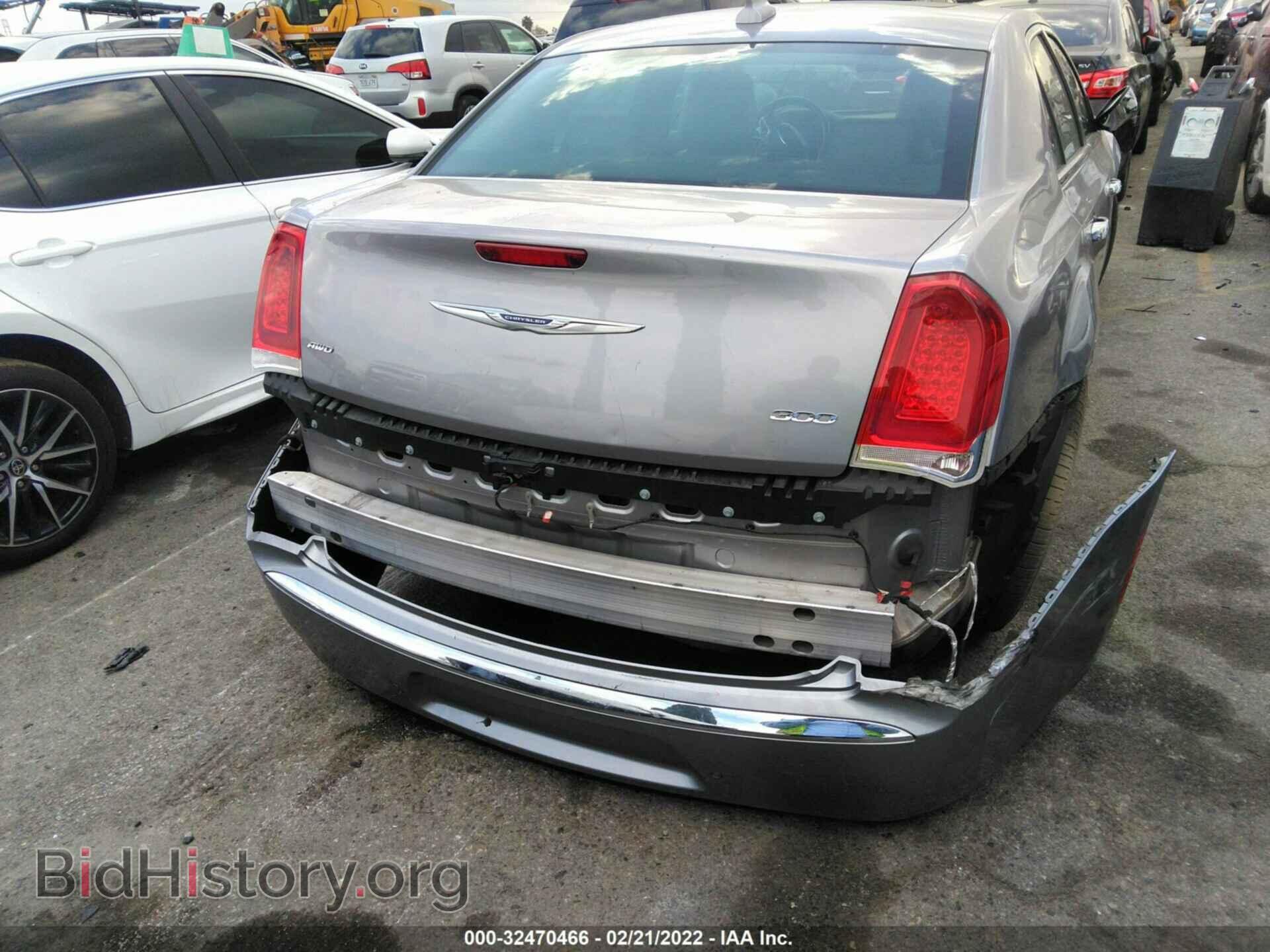 2018 CHRYSLER 300 - VIN: 2C3CCAKG1JH268982 - Фото 6