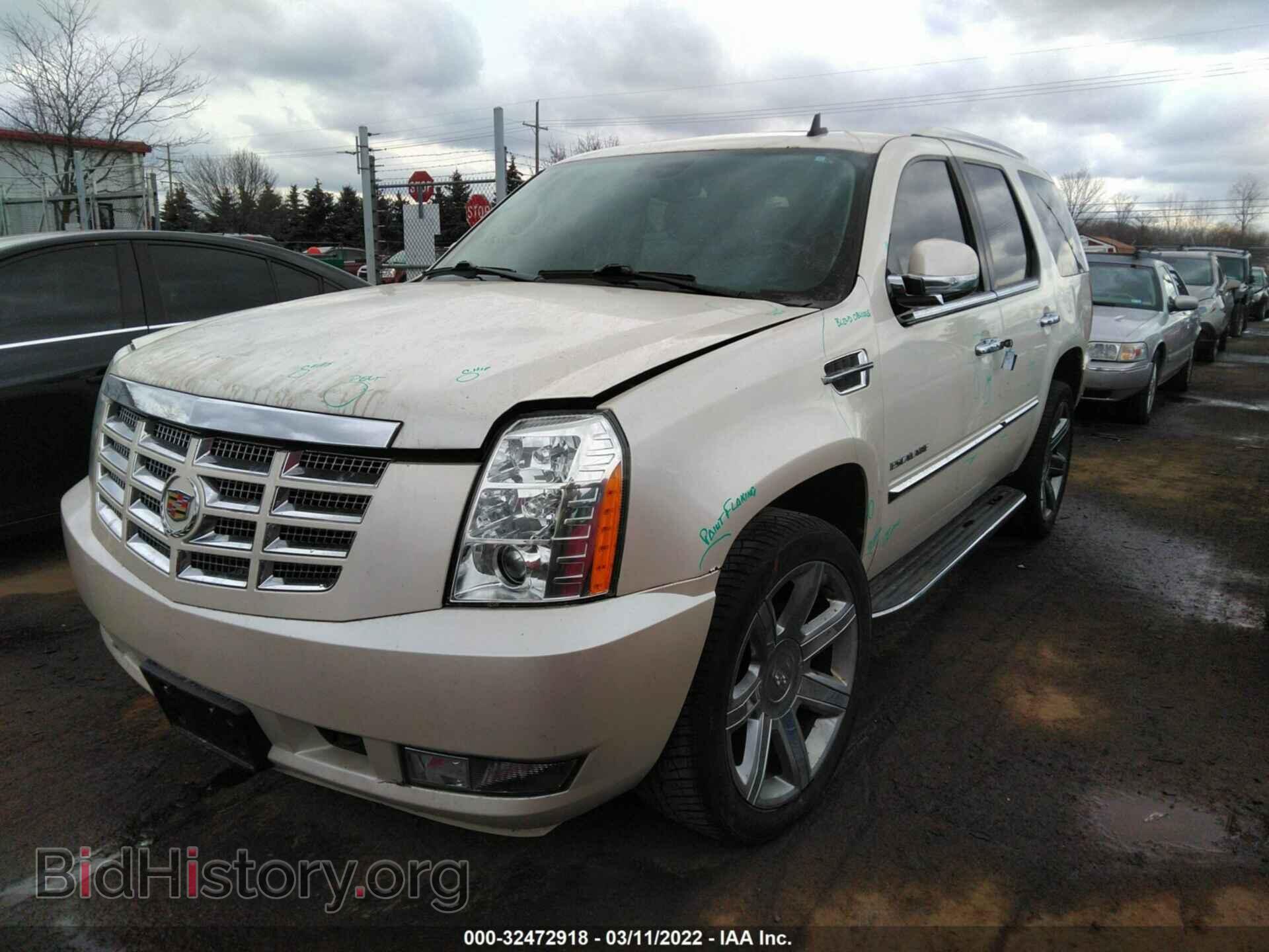 2011 CADILLAC ESCALADE - VIN: 1GYS4BEF8BR265201 - Фото 2