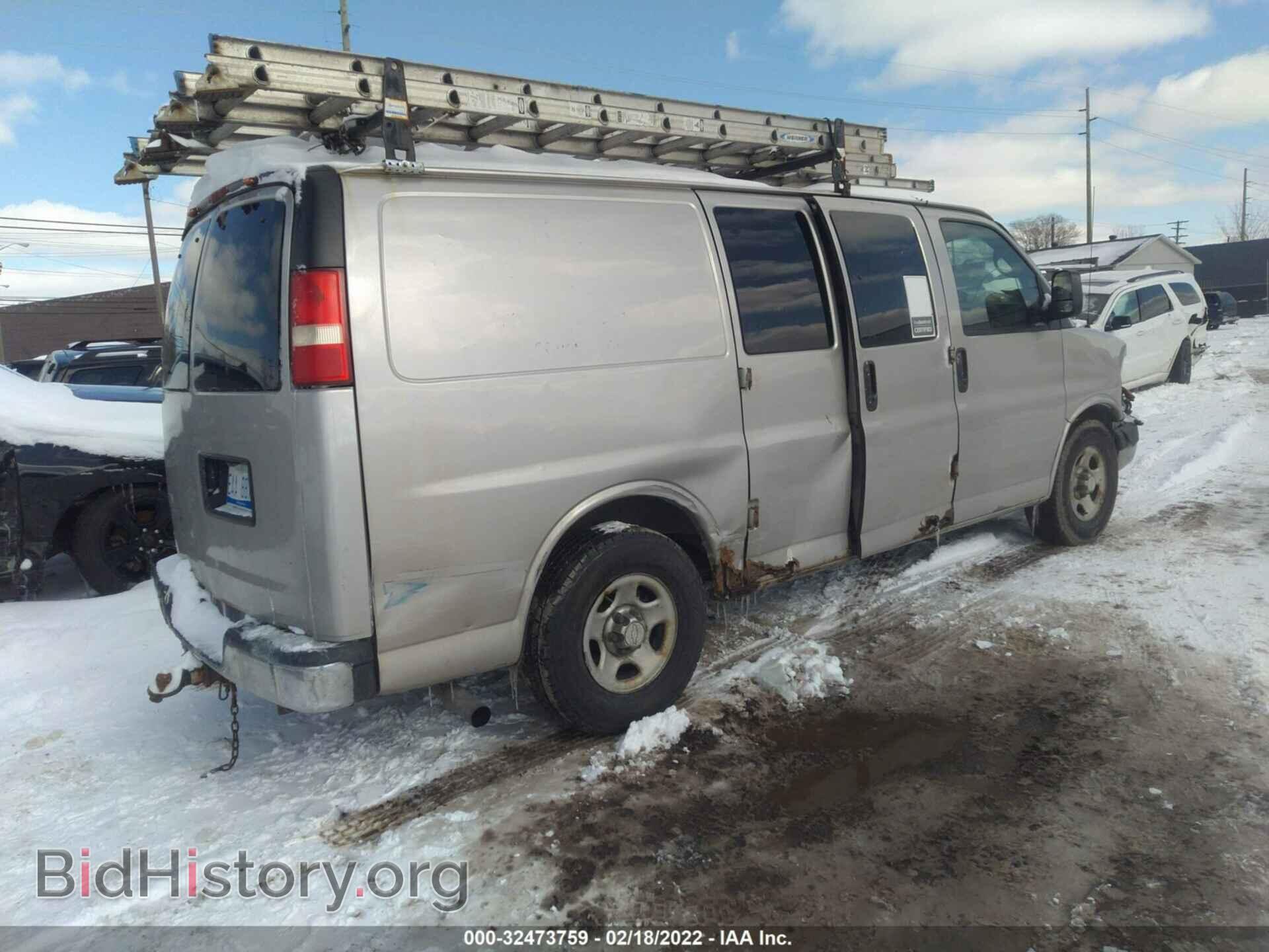 2008 CHEVROLET EXPRESS CARGO VAN - VIN: 1GCFG154281126793 - Фото 4