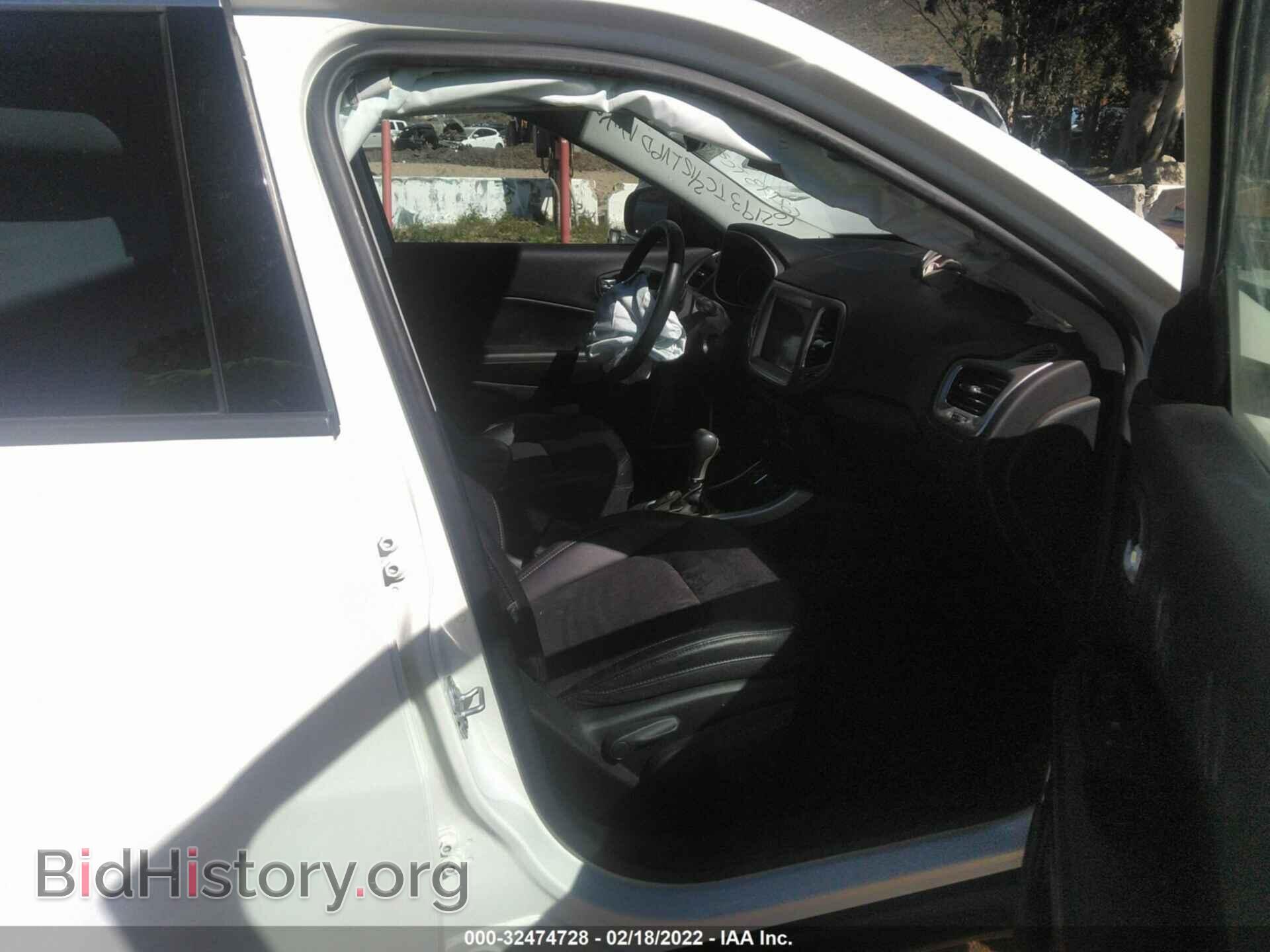 2017 JEEP COMPASS - VIN: 3C4NJCBB2HT632516 - Фото 5
