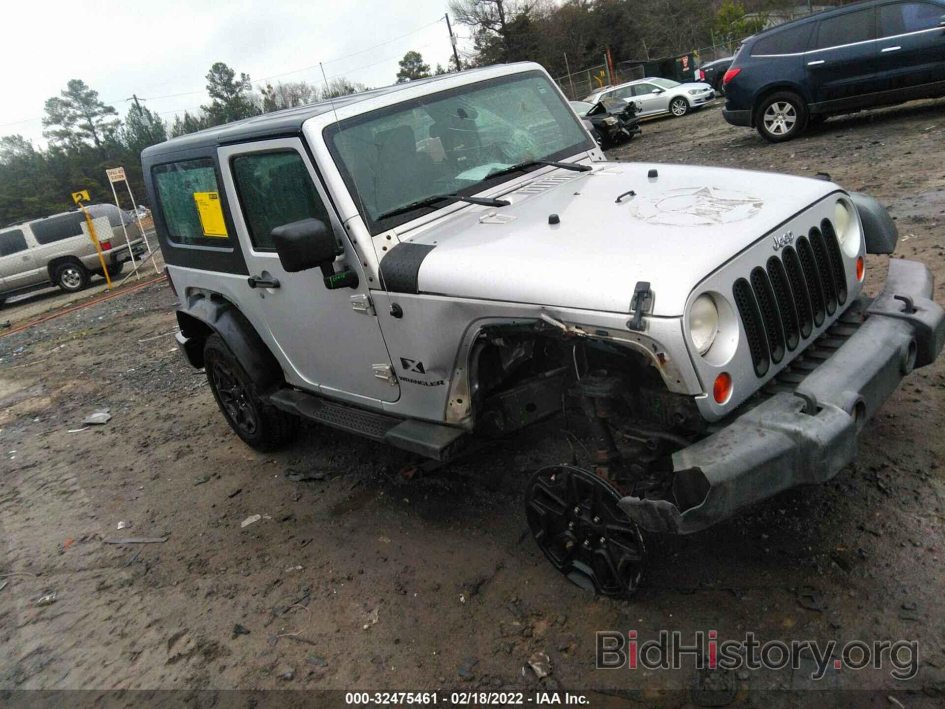 Photo 1J4FA24118L543481 - JEEP WRANGLER 2008