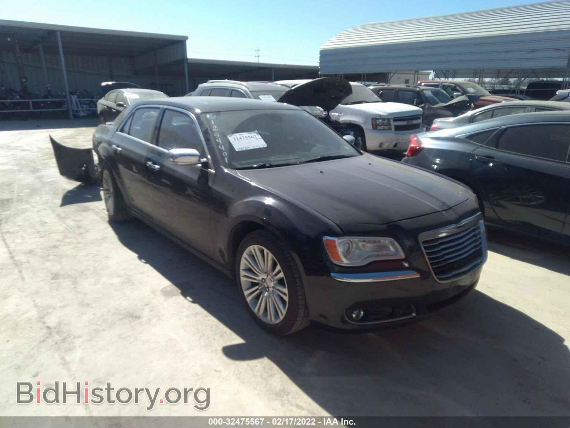 Фотография 2C3CA6CT6BH522976 - CHRYSLER 300 2011