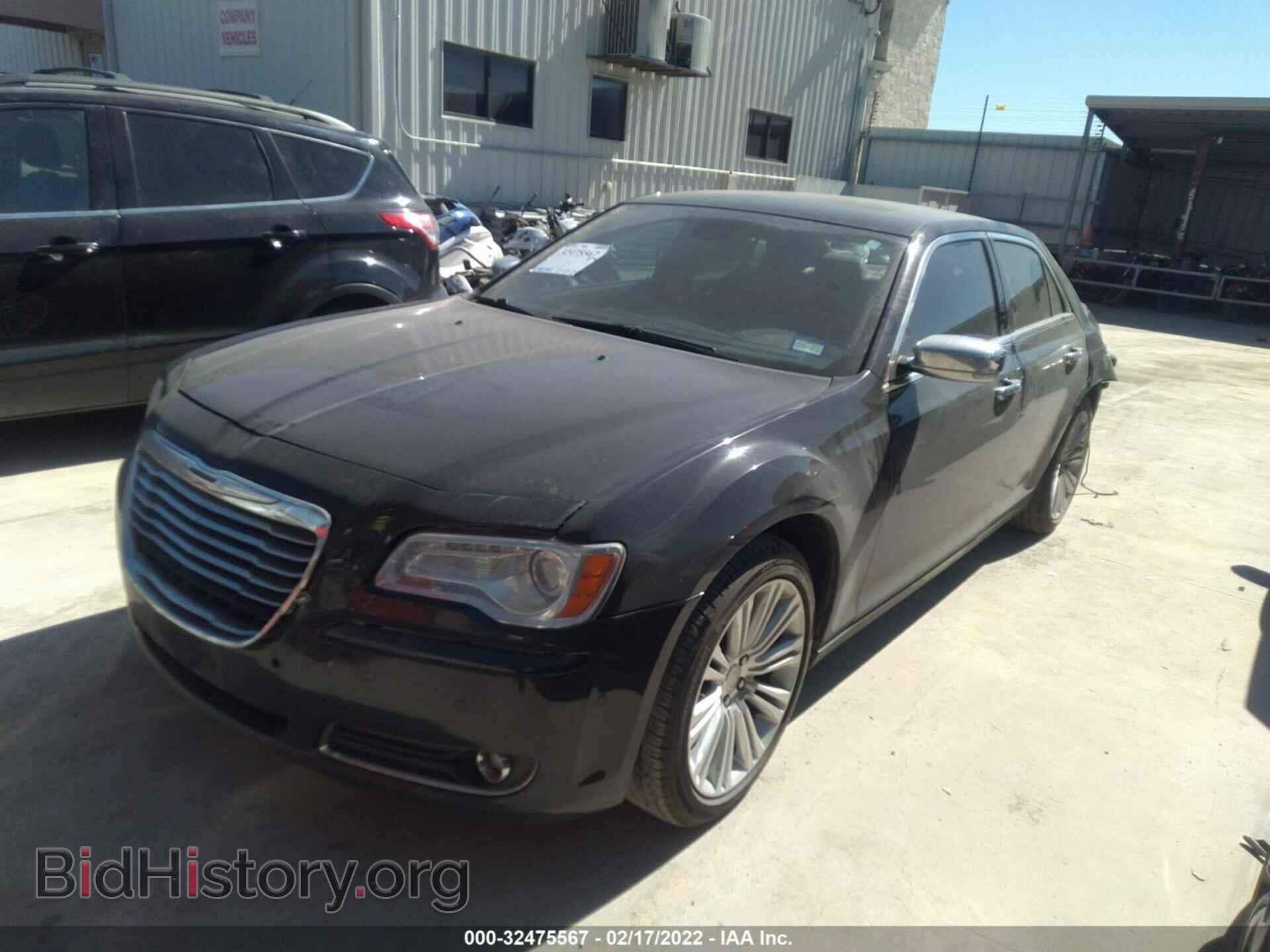 2011 CHRYSLER 300 - VIN: 2C3CA6CT6BH522976 - Фото 2