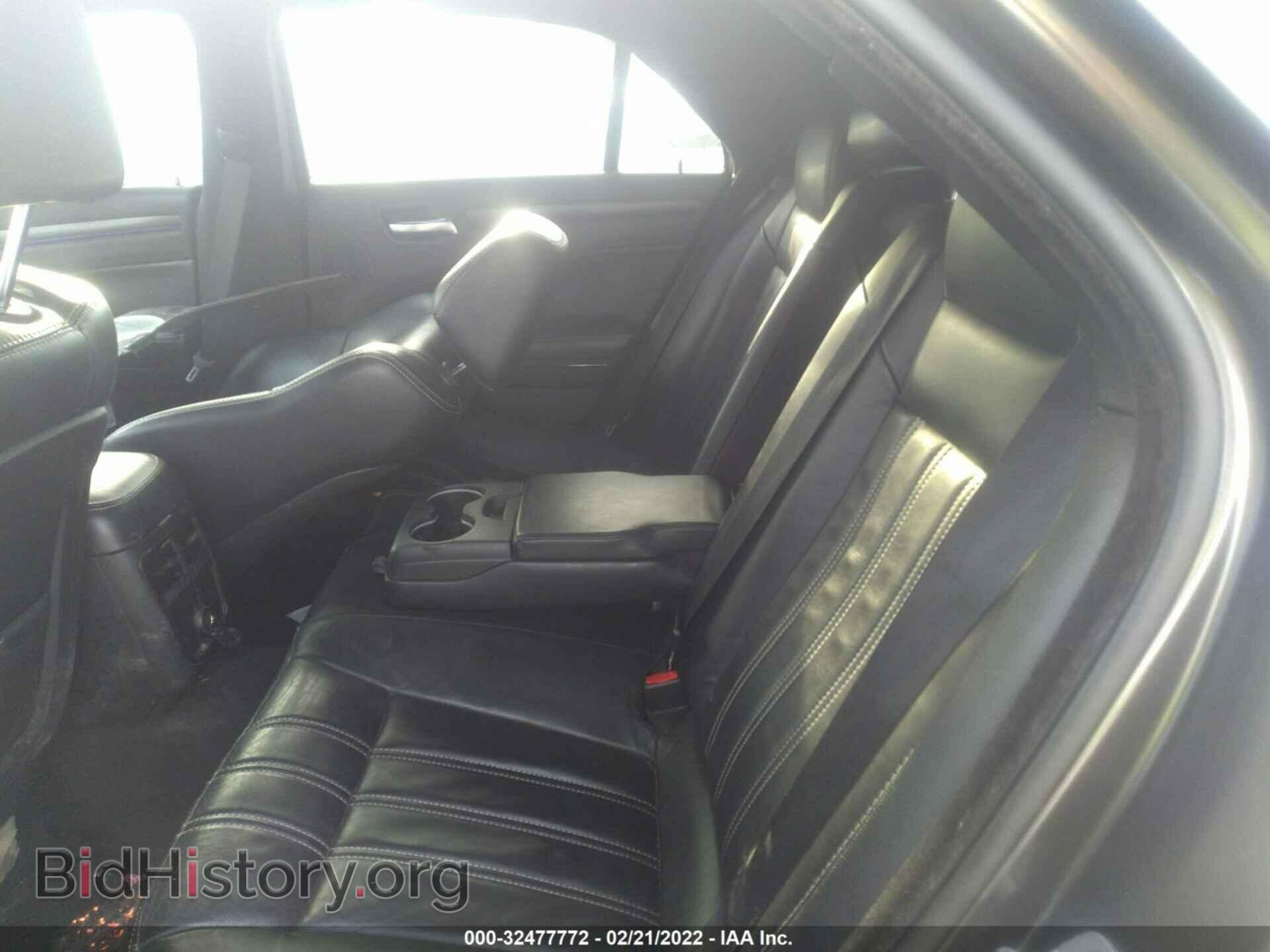 2014 CHRYSLER 300 - VIN: 2C3CCAGG7EH163362 - Фото 8