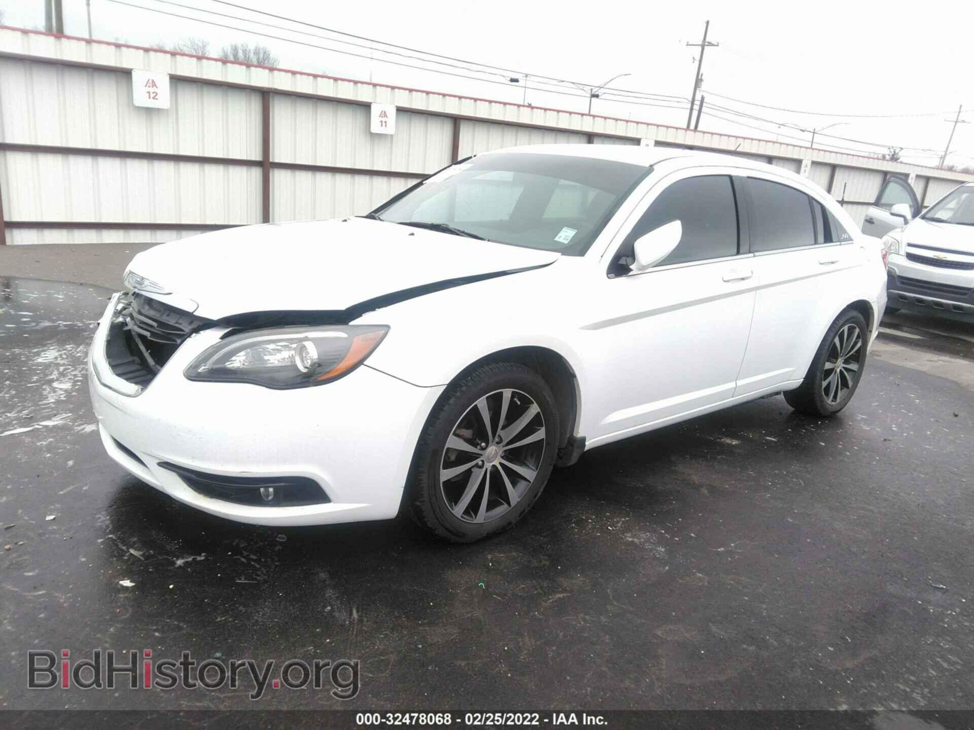 2013 CHRYSLER 200 - VIN: 1C3CCBBB5DN699248 - Photo 2