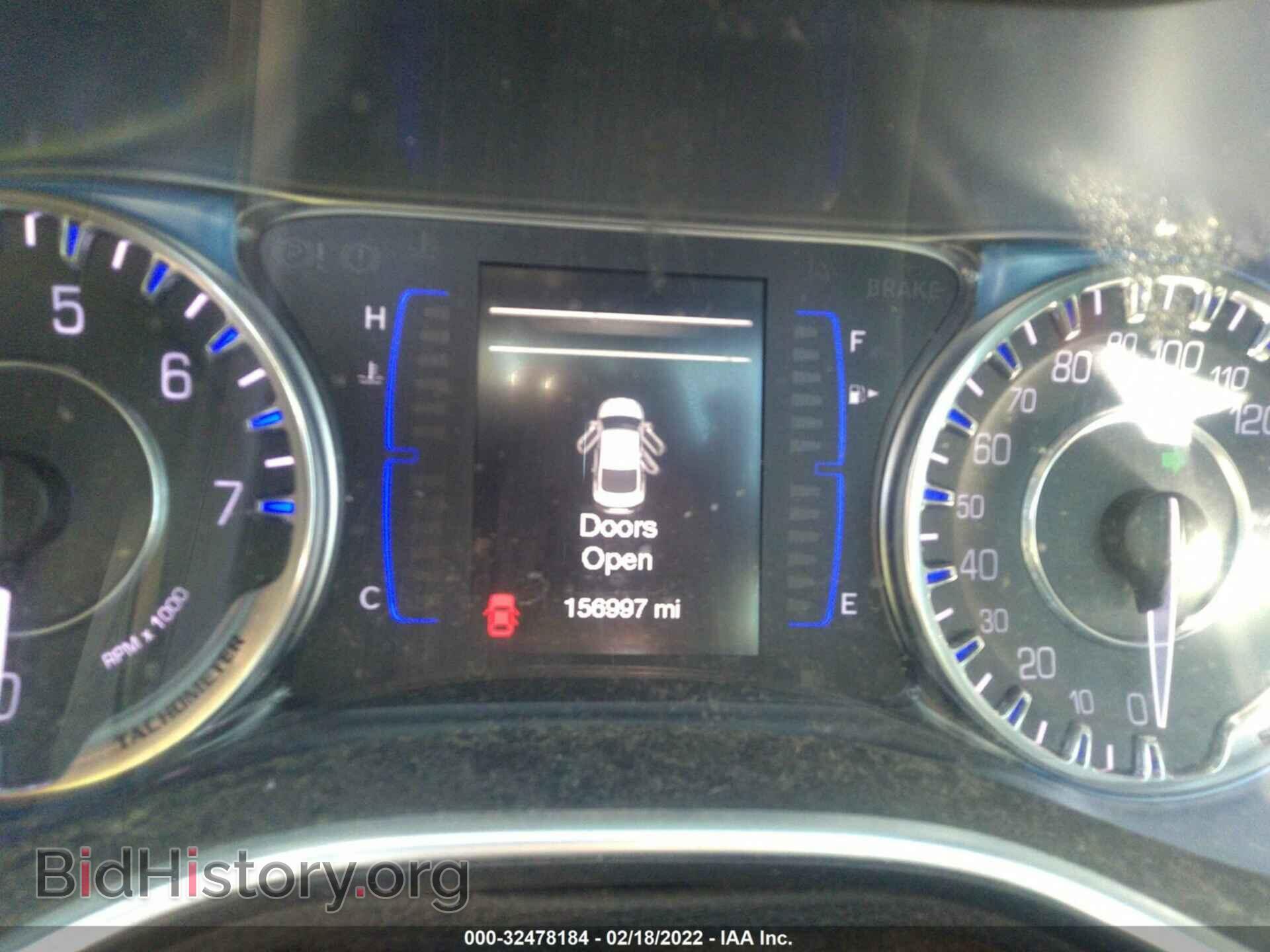 2016 CHRYSLER 200 - VIN: 1C3CCCAB0GN130318 - Фото 7