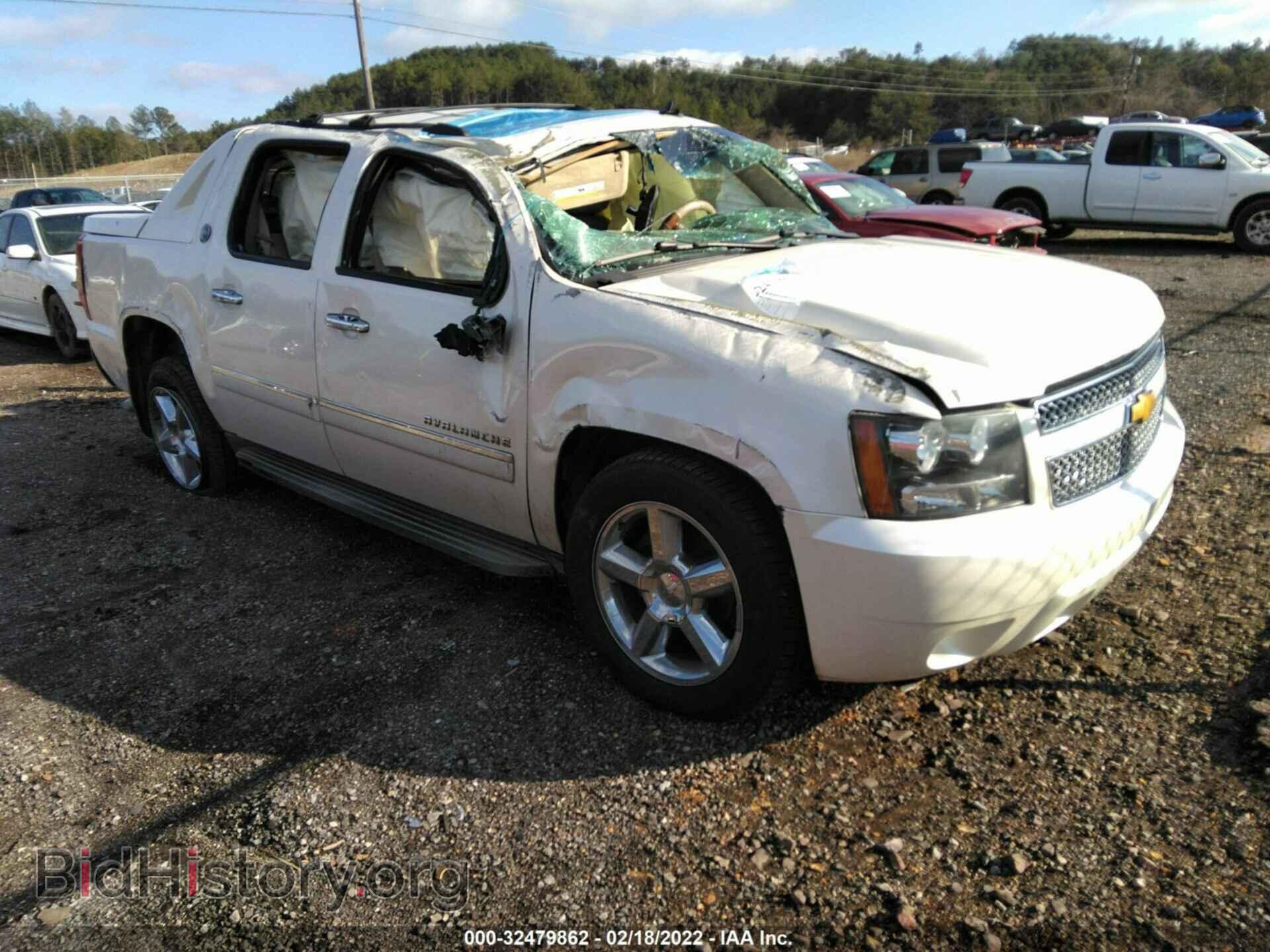 Фотография 3GNMCGE04DG142015 - CHEVROLET AVALANCHE 2013