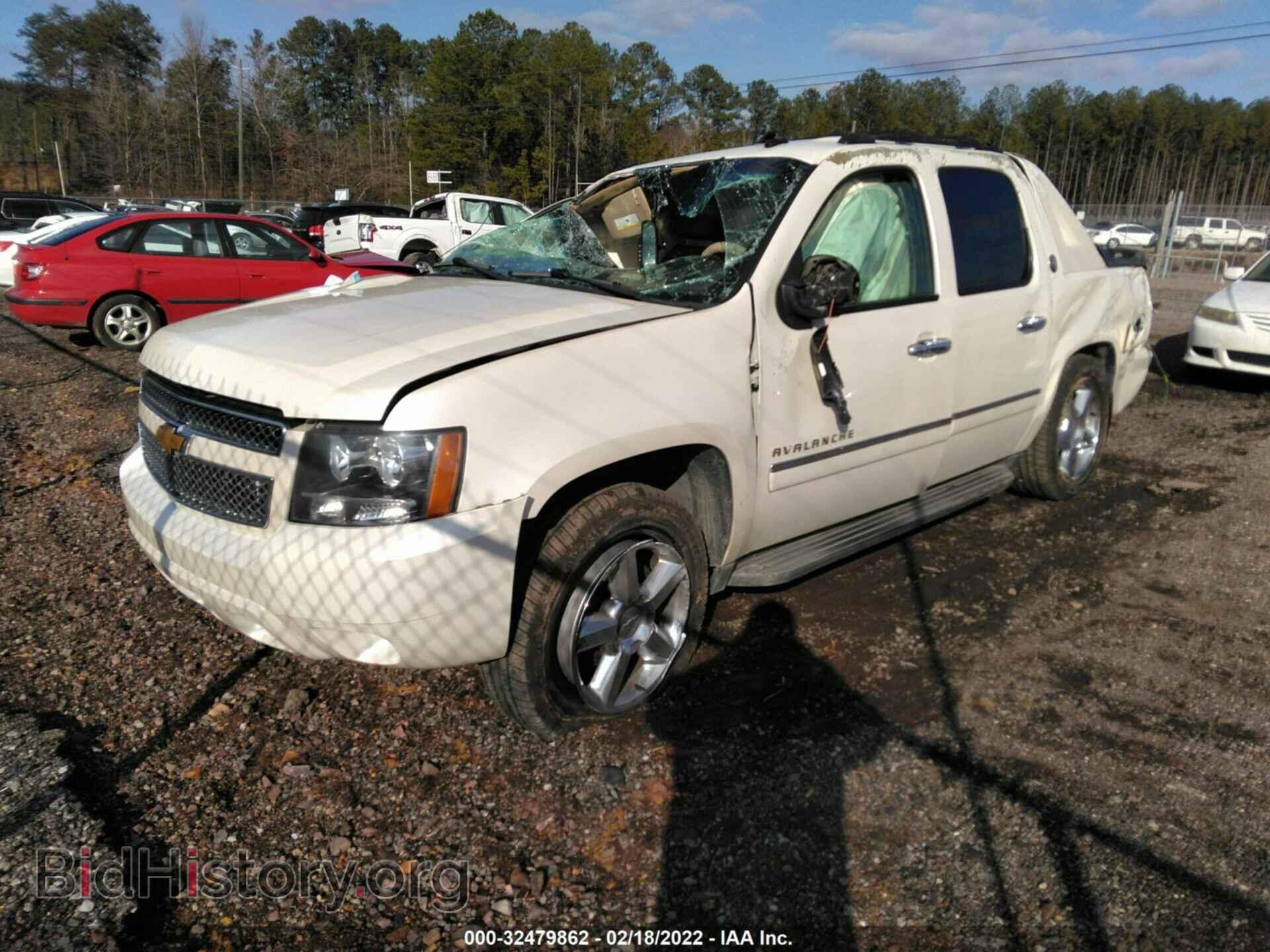 2013 CHEVROLET AVALANCHE - VIN: 3GNMCGE04DG142015 - Фото 2