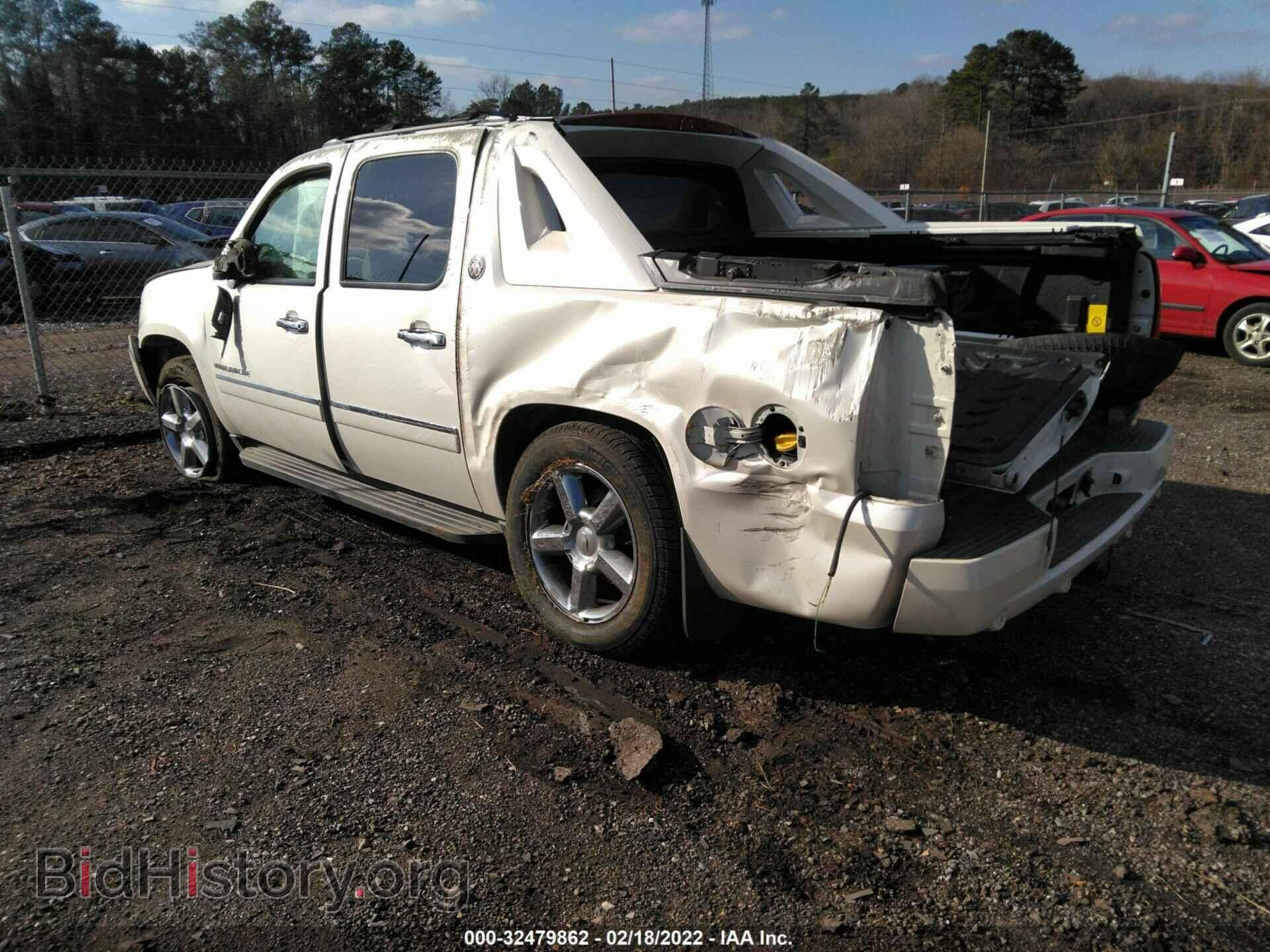 2013 CHEVROLET AVALANCHE - VIN: 3GNMCGE04DG142015 - Фото 3