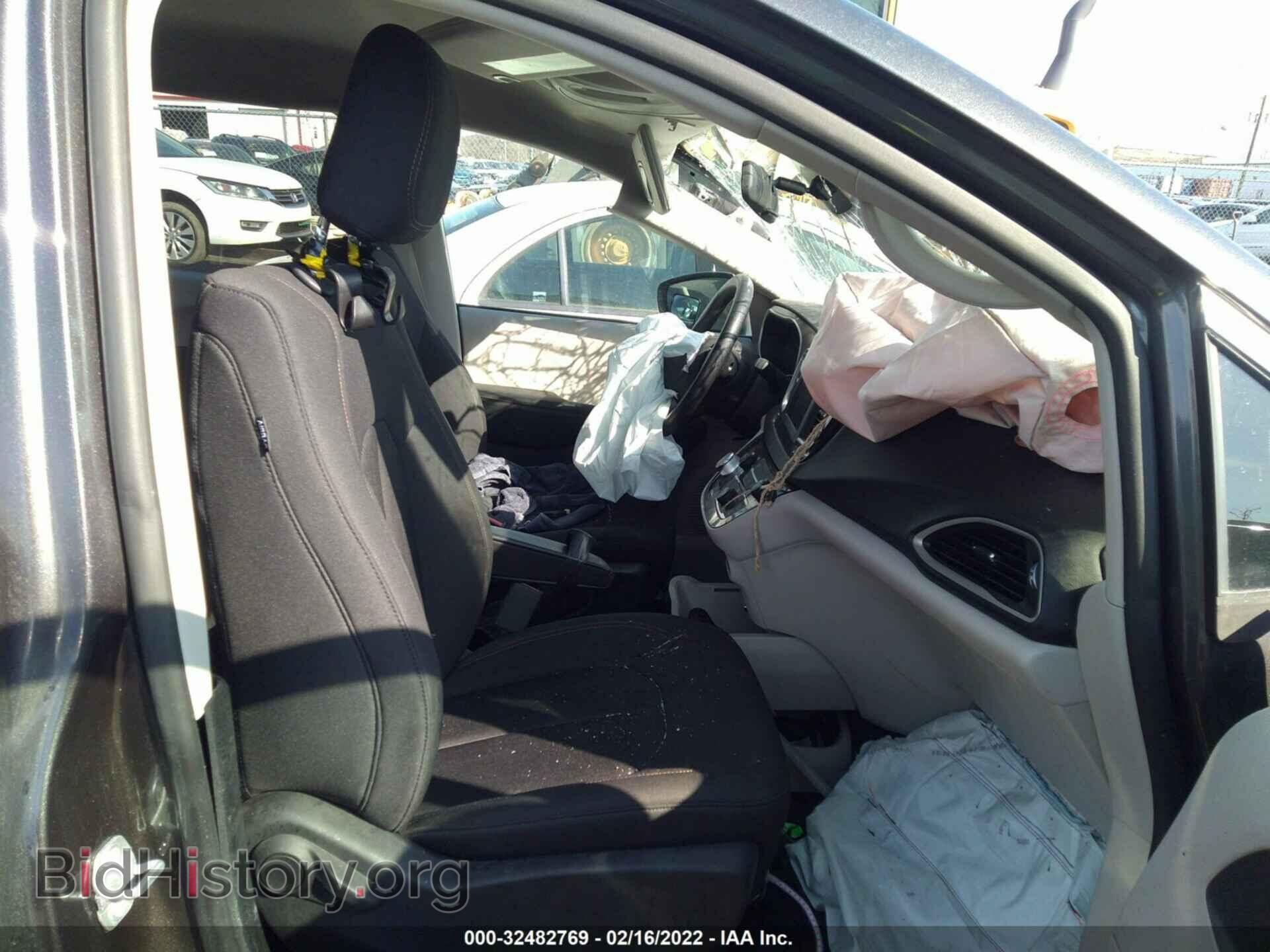 2019 CHRYSLER PACIFICA - VIN: 2C4RC1AG6KR590715 - Фото 5