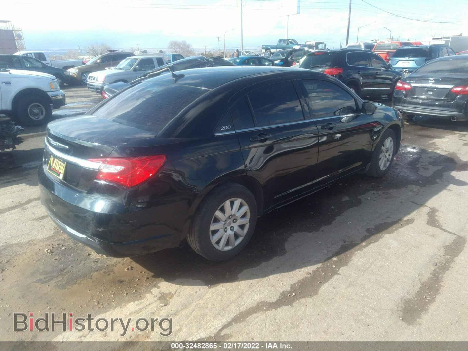 2012 CHRYSLER 200 - VIN: 1C3CCBAB7CN281578 - Фото 4
