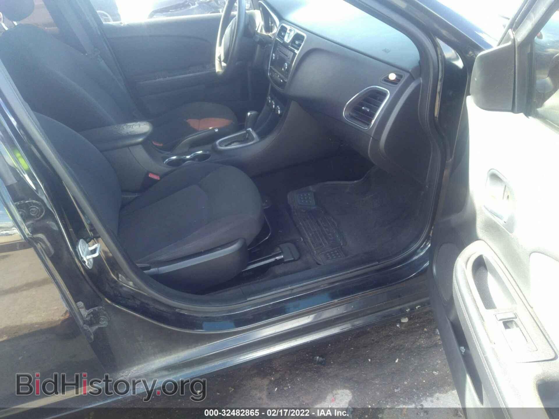 2012 CHRYSLER 200 - VIN: 1C3CCBAB7CN281578 - Фото 5
