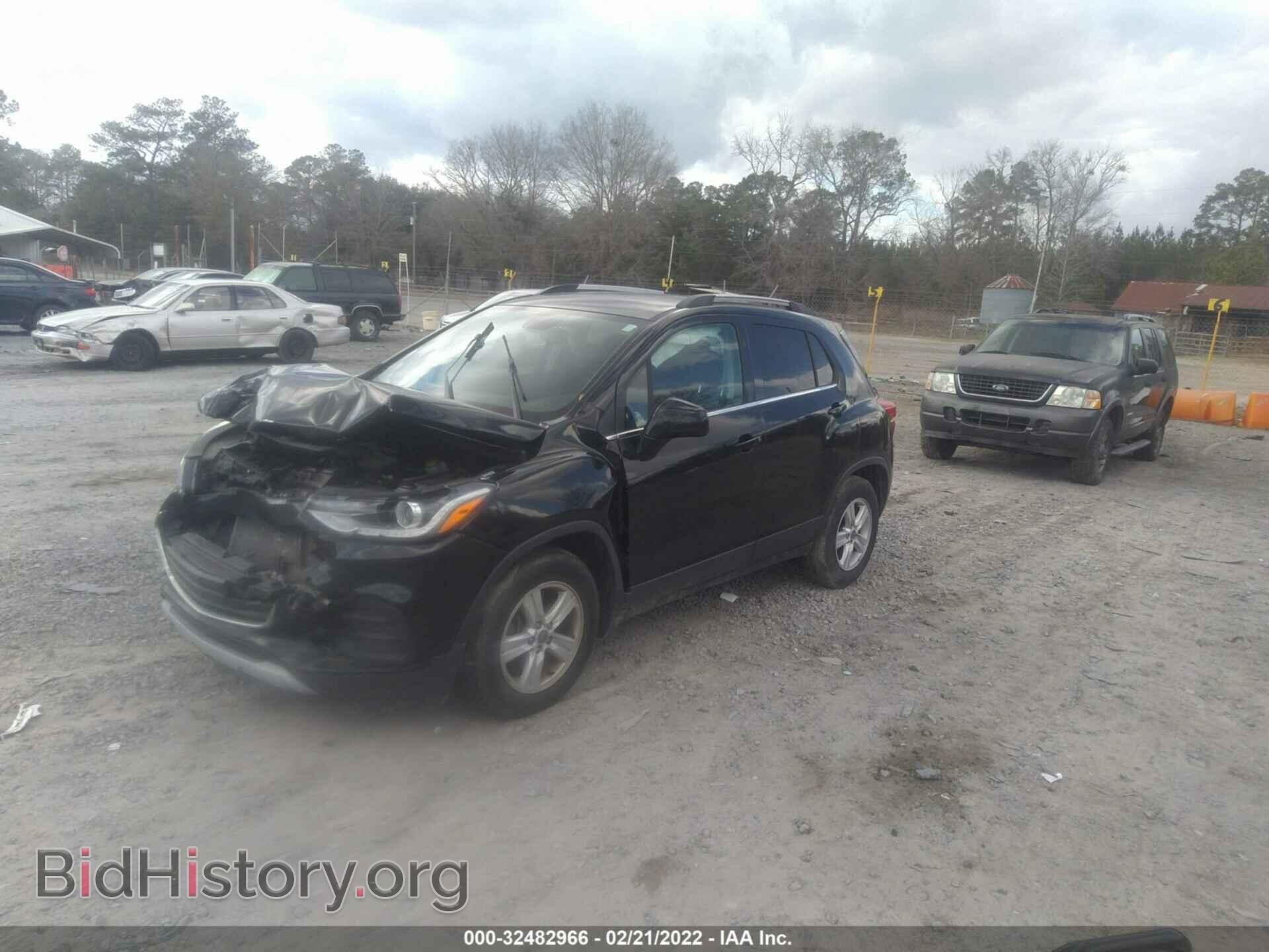 2017 CHEVROLET TRAX - VIN: 3GNCJLSB9HL201363 - Фото 2