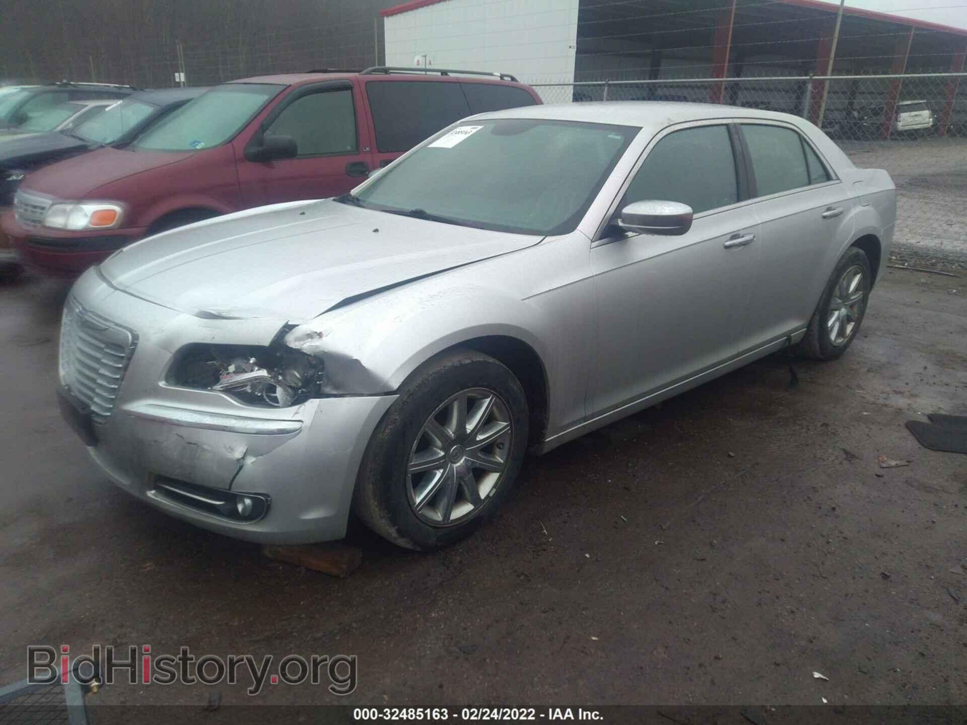 2012 CHRYSLER 300 - VIN: 2C3CCACG8CH182070 - Фото 2