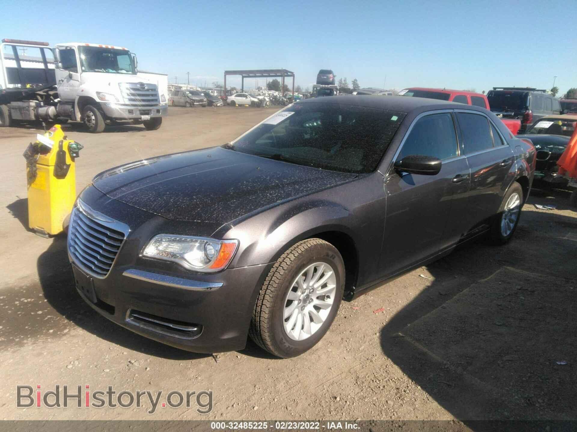 2014 CHRYSLER 300 - VIN: 2C3CCAAG1EH263045 - Фото 2