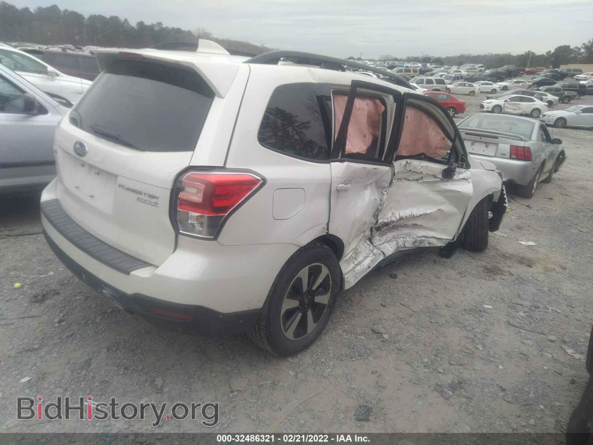 2017 SUBARU FORESTER - VIN: JF2SJAEC3HH411891 - Фото 4