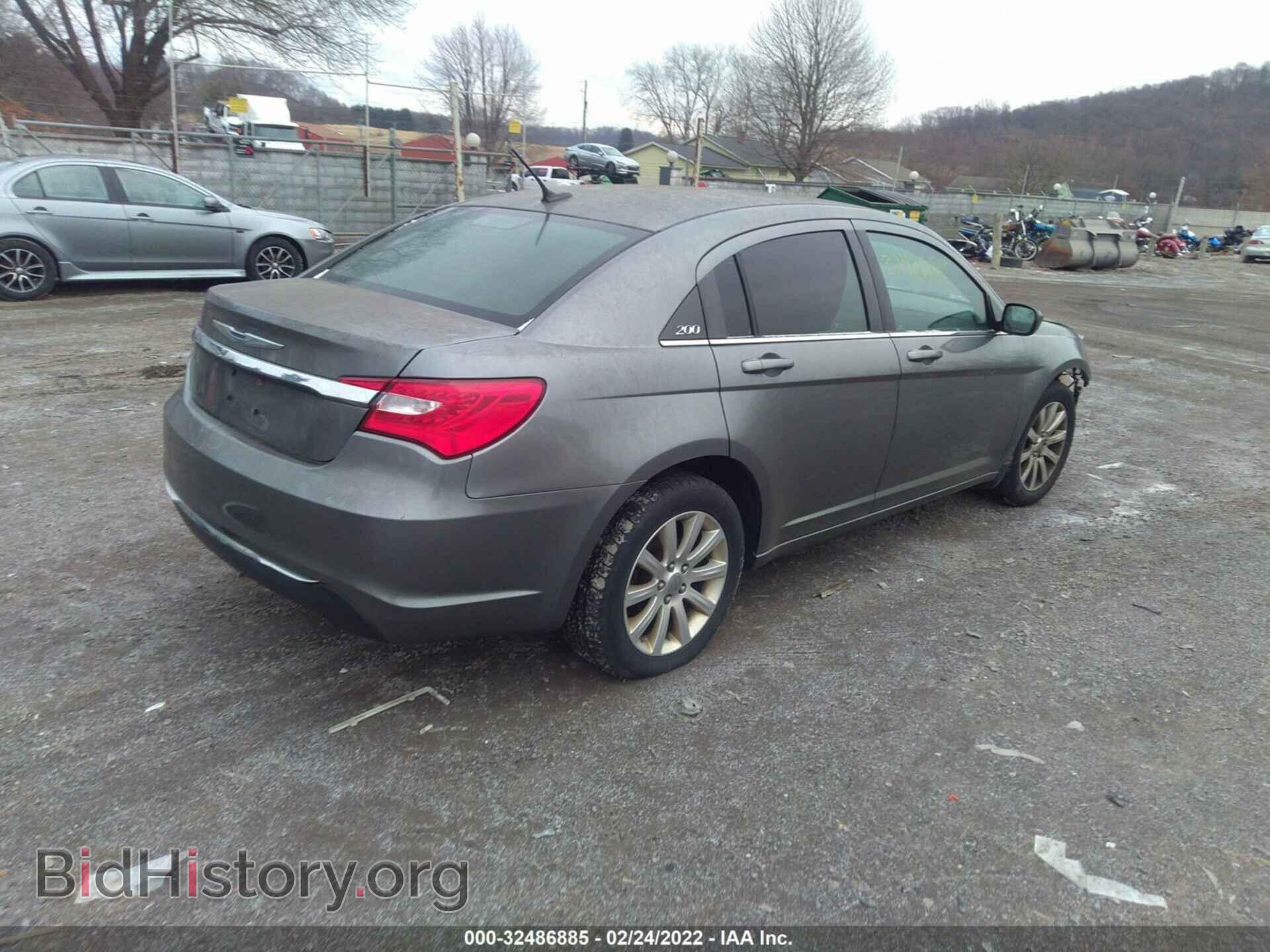 2012 CHRYSLER 200 - VIN: 1C3CCBBB2CN104855 - Photo 4
