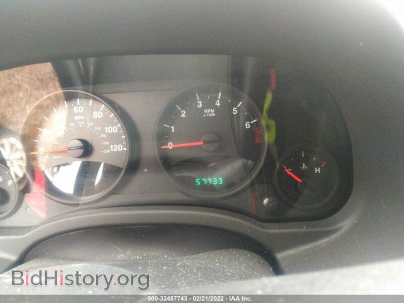 2011 Jeep COMPASS (VIN 1J4NF1FBXBD188289) — photo 7 of 11