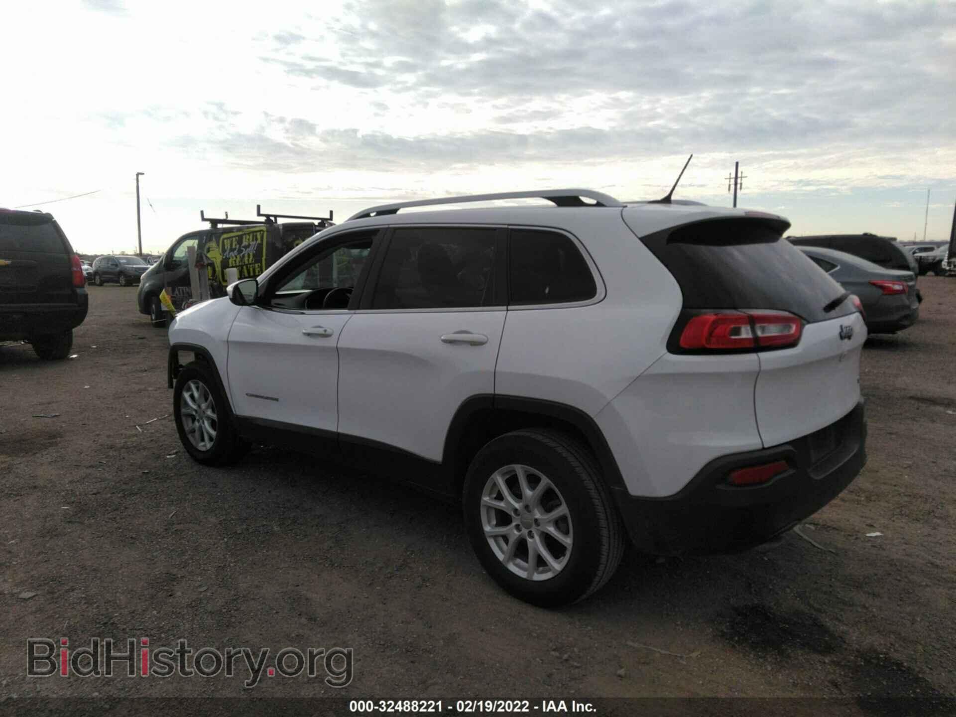 2018 JEEP CHEROKEE - VIN: 1C4PJLCB6JD558648 - Фото 3