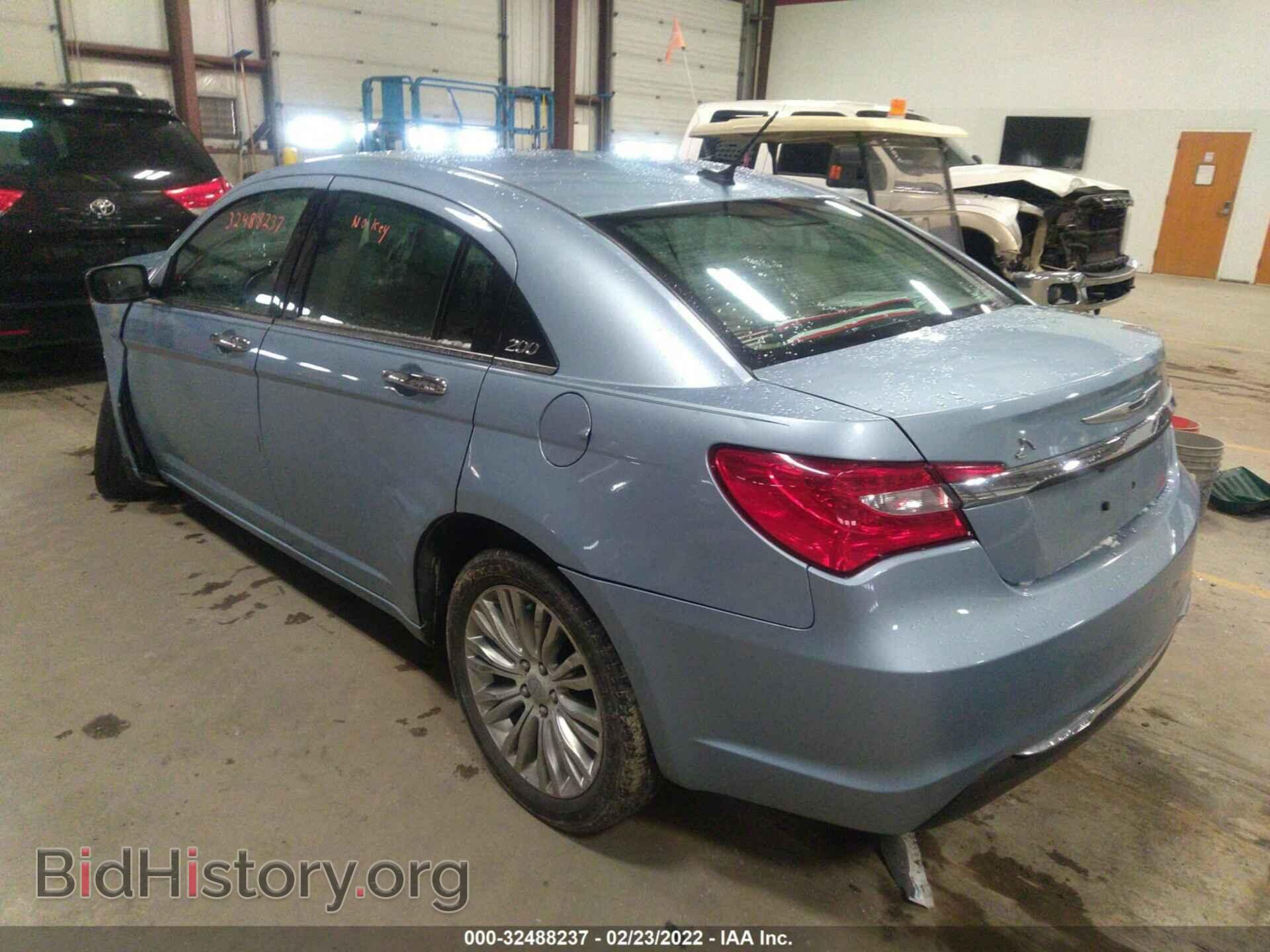 2012 CHRYSLER 200 - VIN: 1C3CCBCB2CN179702 - Фото 3