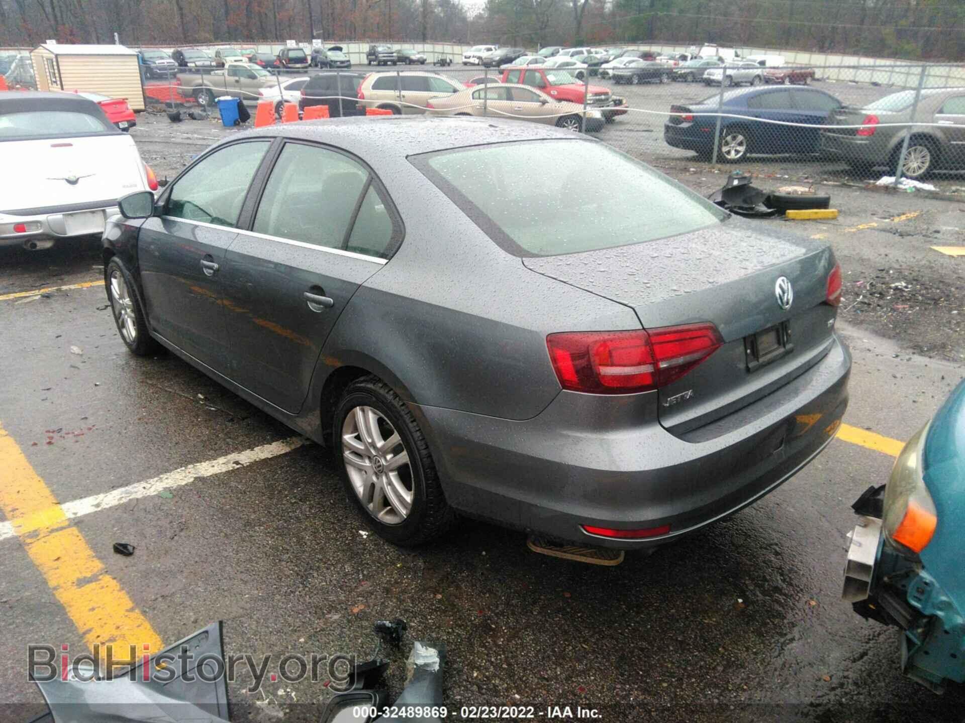 2017 VOLKSWAGEN JETTA - VIN: 3VW2B7AJ3HM311155 - Фото 3