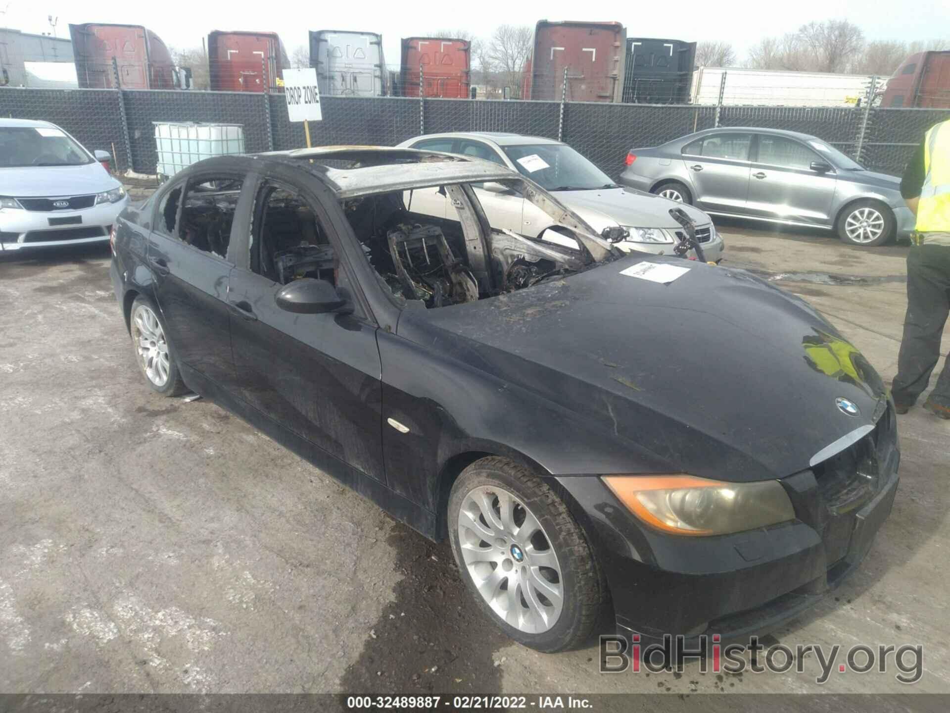 Photo WBAVC93507K035142 - BMW 3 SERIES 2007