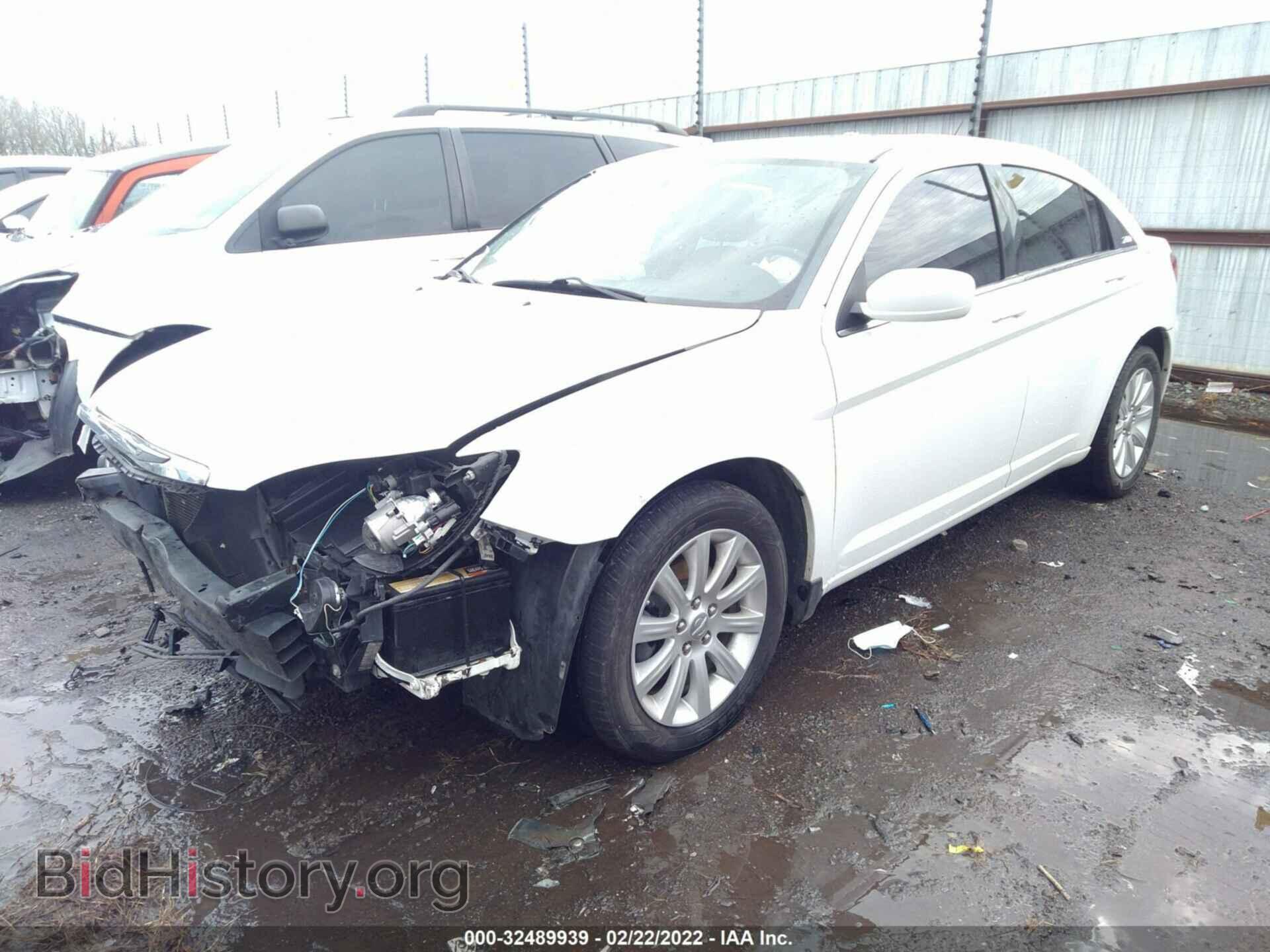2012 CHRYSLER 200 - VIN: 1C3CCBBG4CN186860 - Фото 2