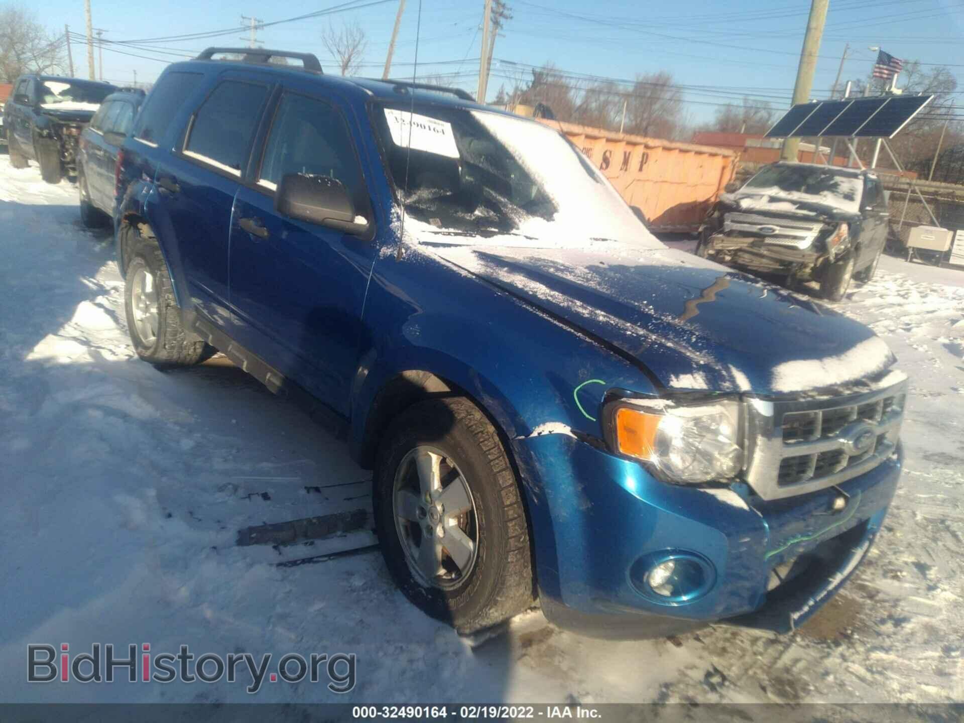 Фотография 1FMCU0D73BKC22656 - FORD ESCAPE 2011