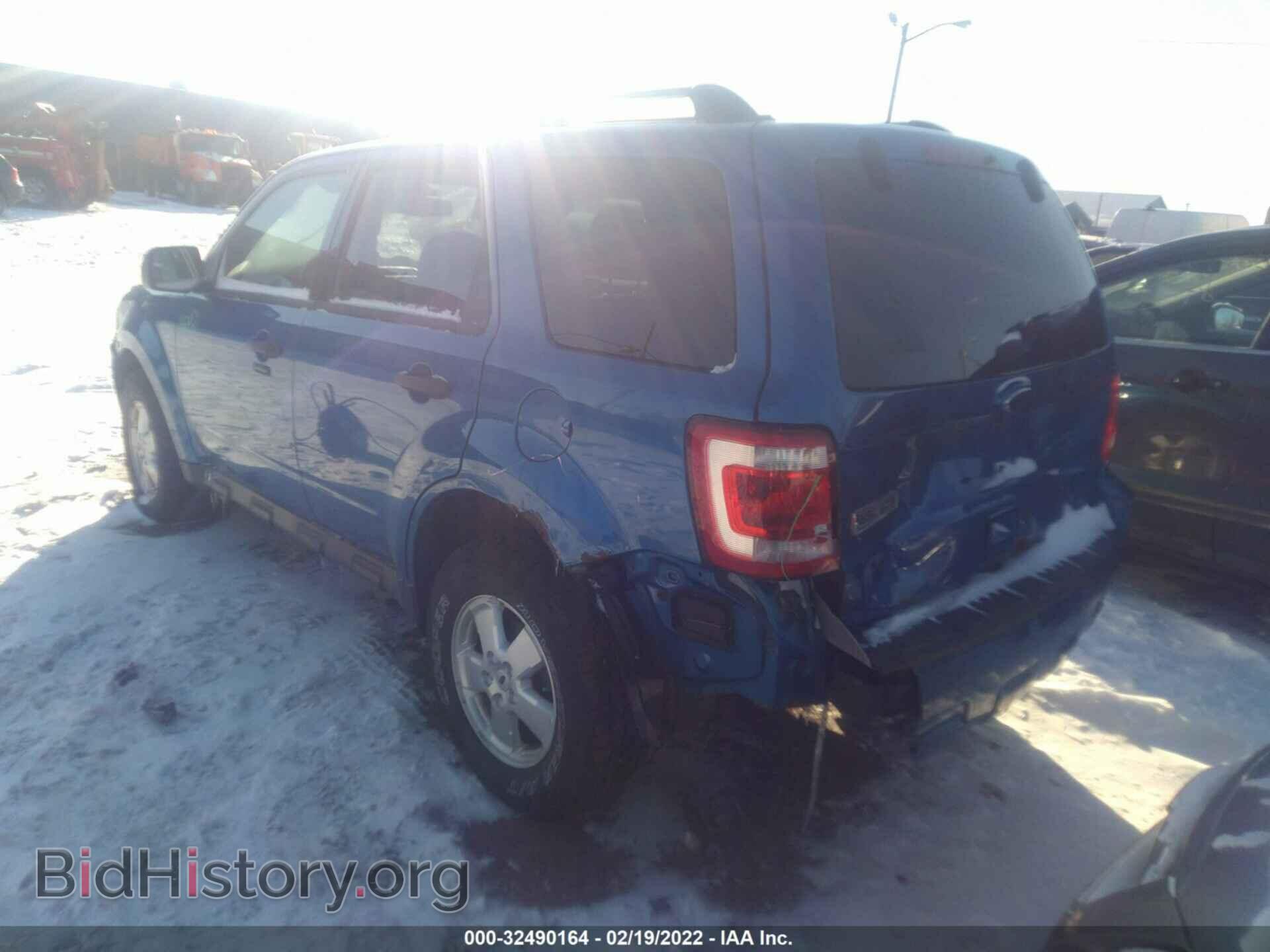 2011 FORD ESCAPE - VIN: 1FMCU0D73BKC22656 - Фото 3