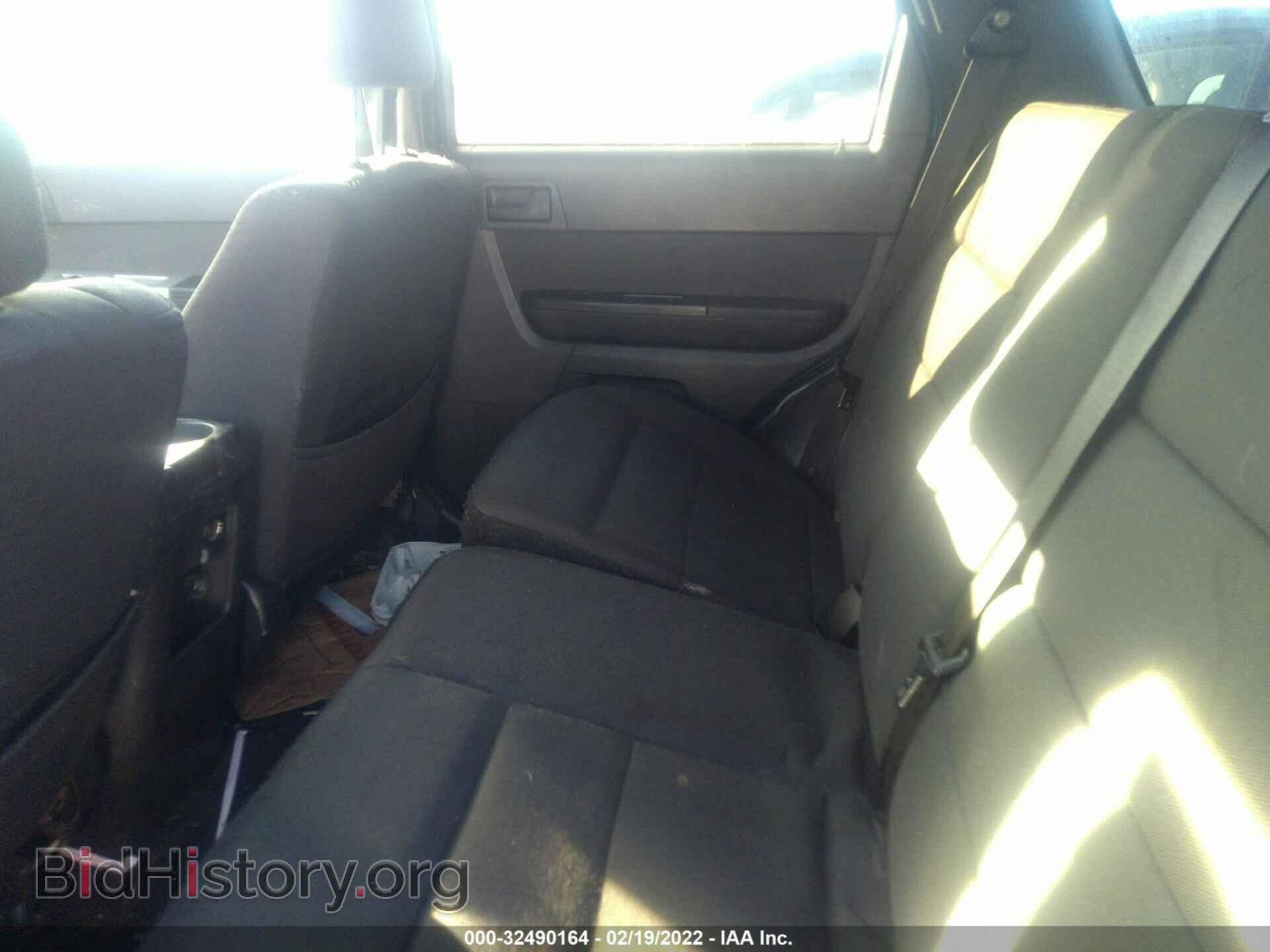 2011 FORD ESCAPE - VIN: 1FMCU0D73BKC22656 - Фото 8