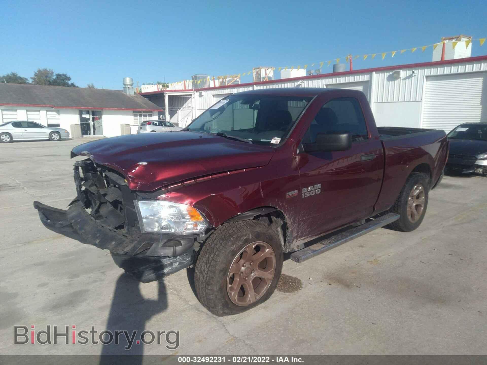 2017 RAM 1500 - VIN: 3C6JR6ATXHG787186 - Фото 2